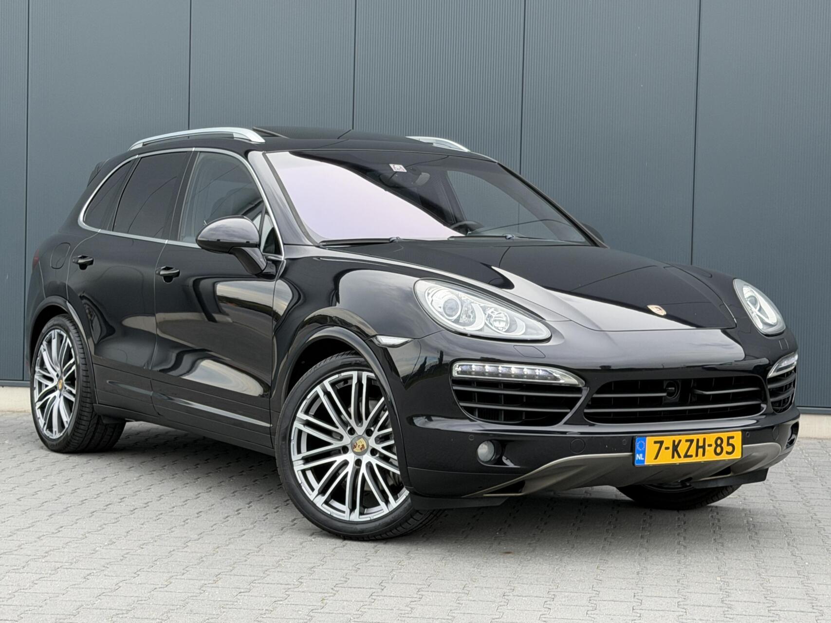 Foto van Porsche Cayenne S Hybrid