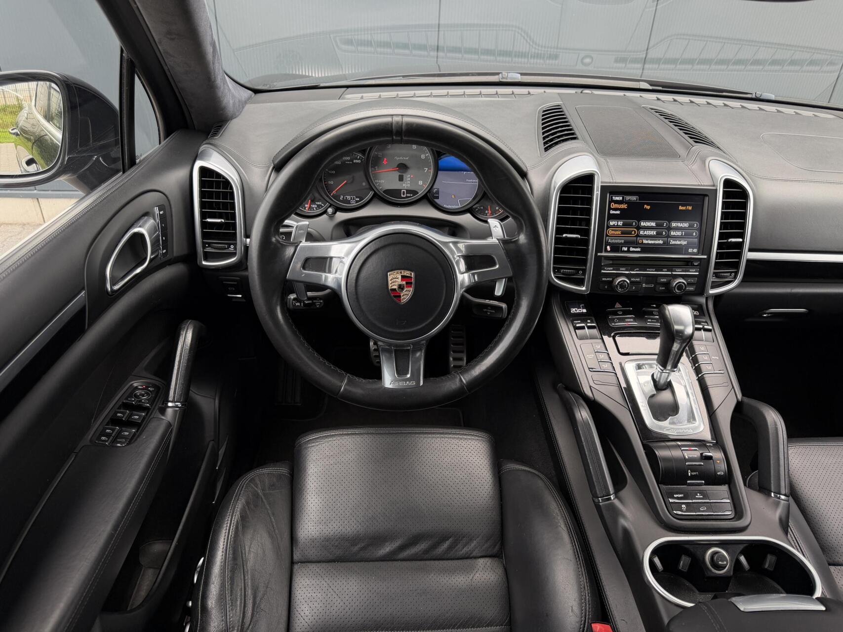 Foto van Porsche Cayenne S Hybrid