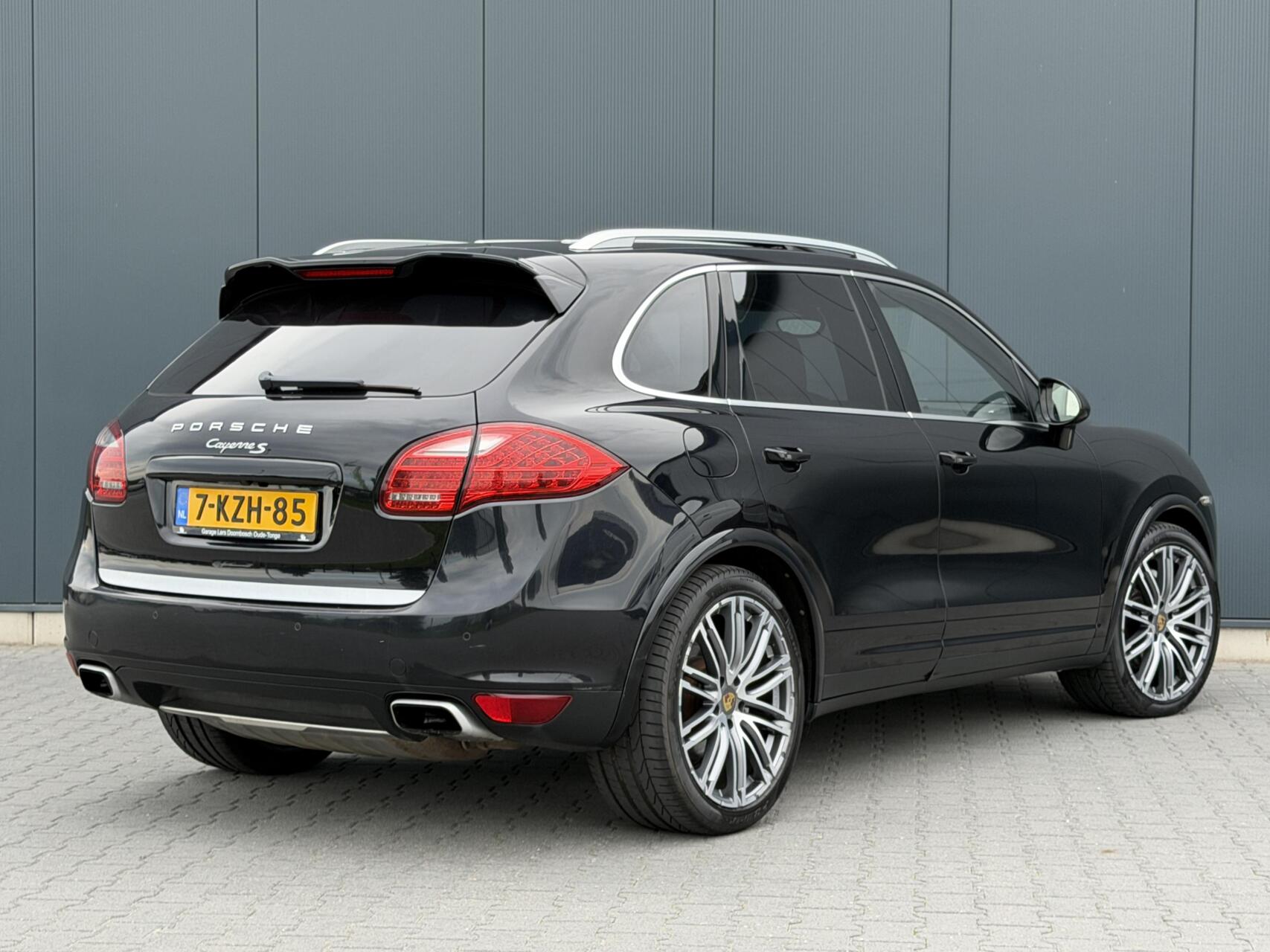 Foto van Porsche Cayenne S Hybrid