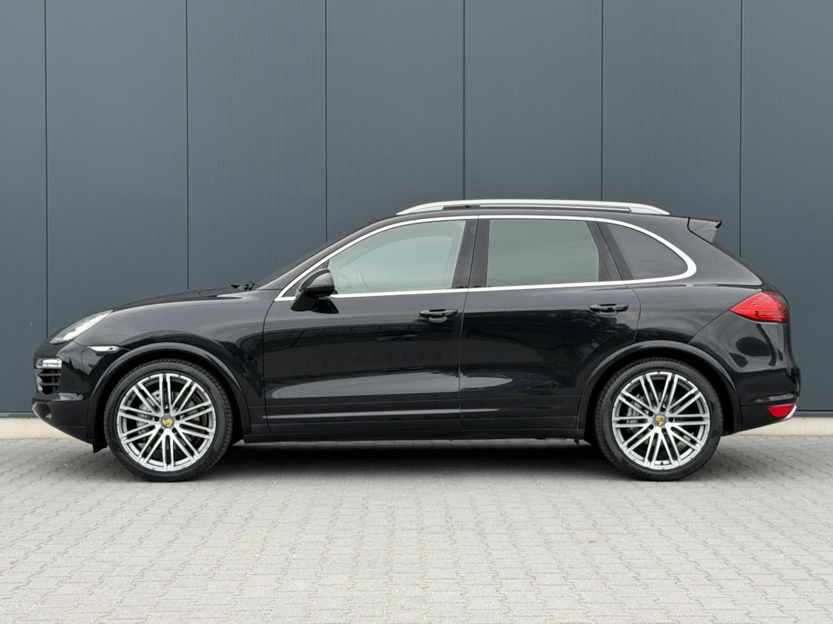 Foto van Porsche Cayenne S Hybrid