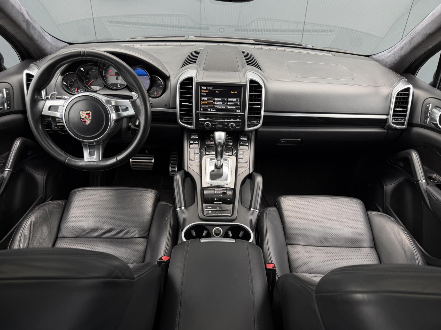 Foto van Porsche Cayenne S Hybrid