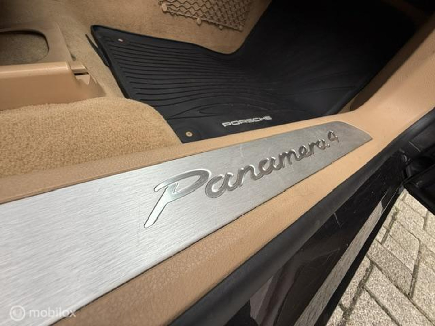 Foto van Porsche Panamera 4
