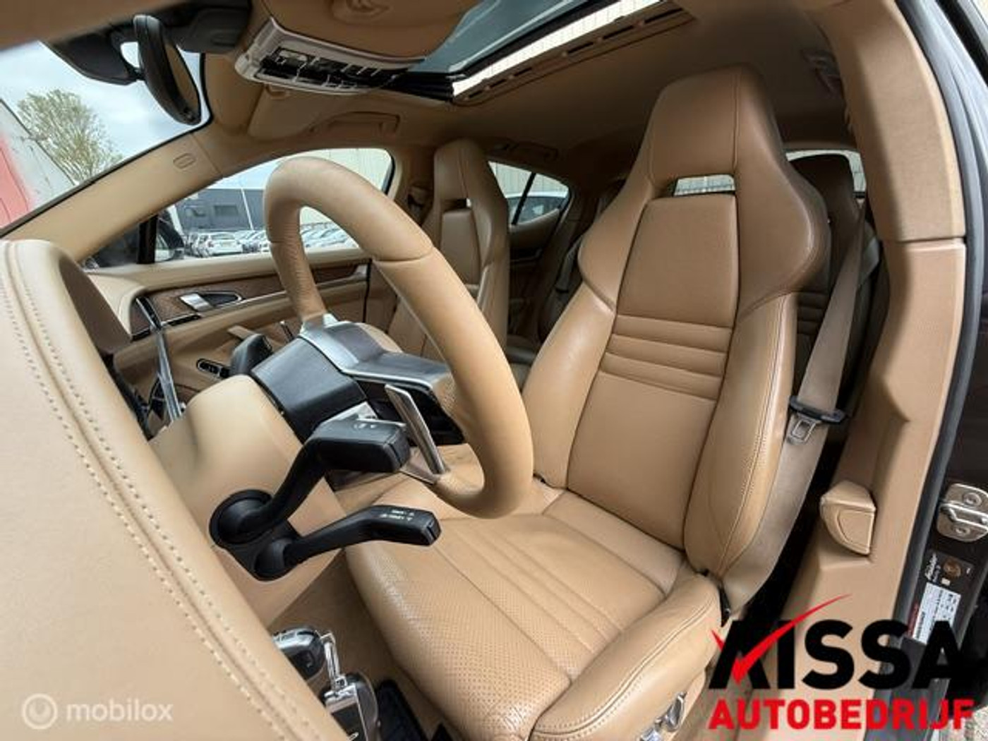 Foto van Porsche Panamera 4