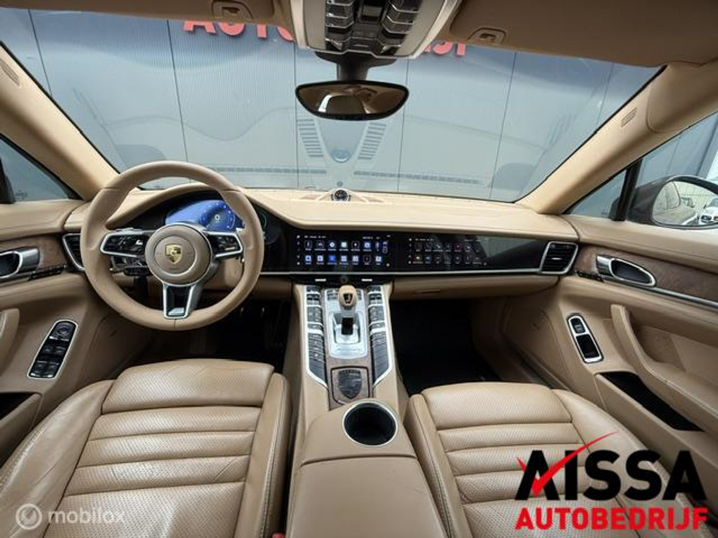 Foto van Porsche Panamera 4
