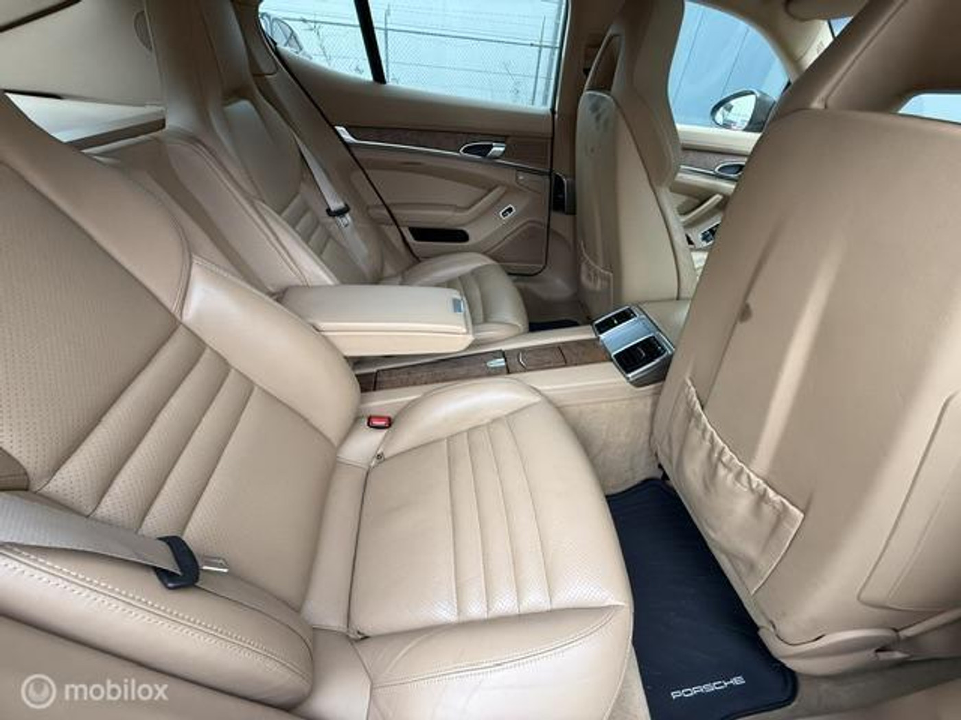 Foto van Porsche Panamera 4