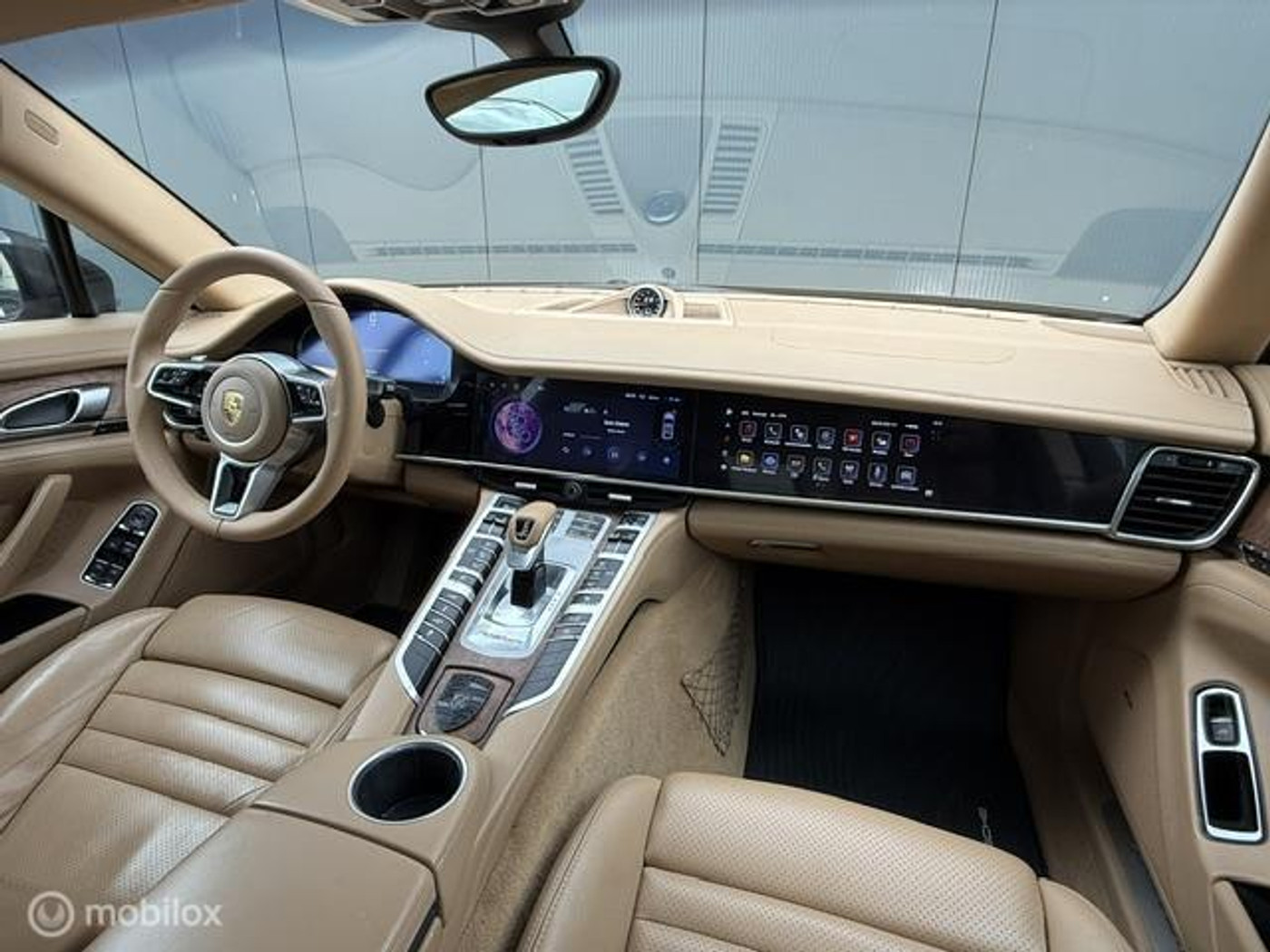 Foto van Porsche Panamera 4