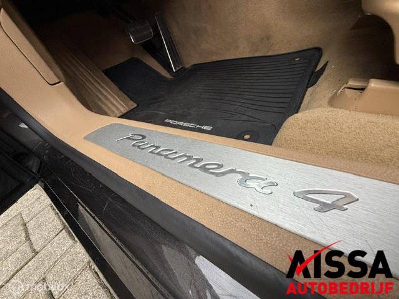 Foto van Porsche Panamera 4