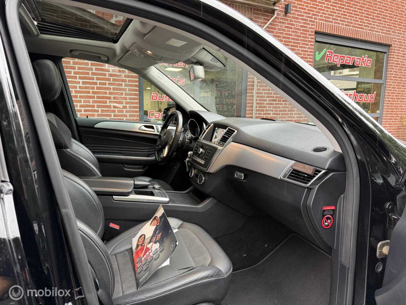 Foto van Mercedes-Benz ML 350