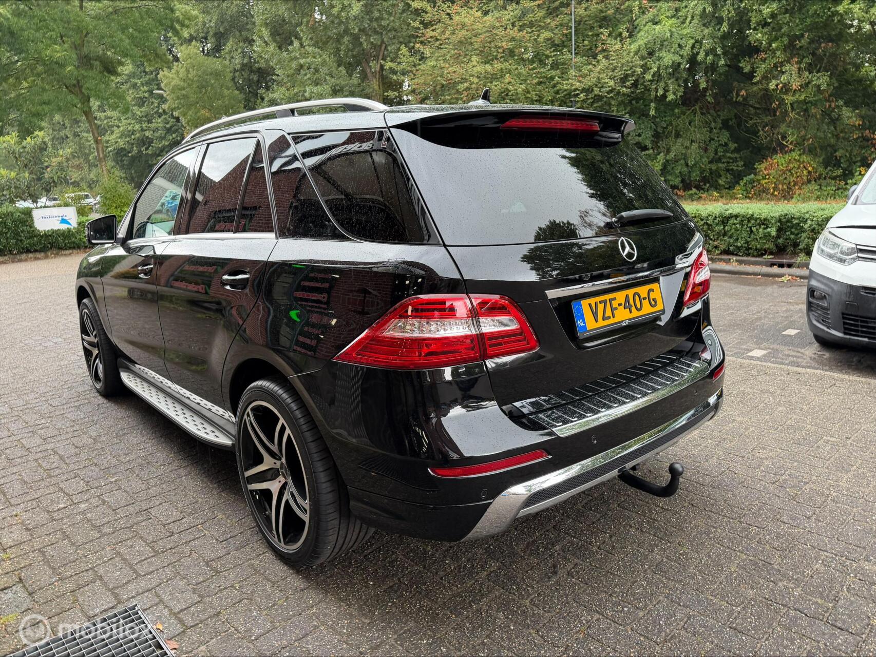 Foto van Mercedes-Benz ML 350
