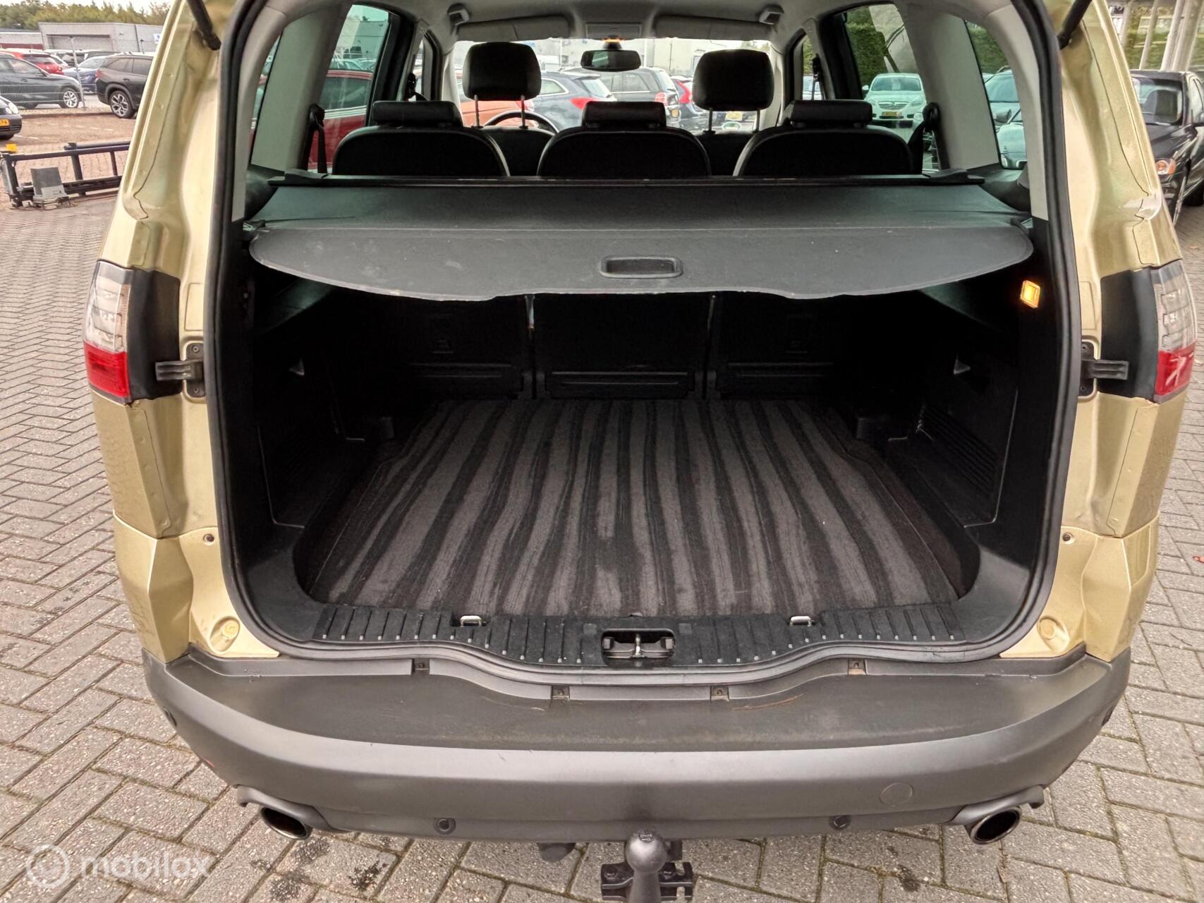 Foto van Ford S-max