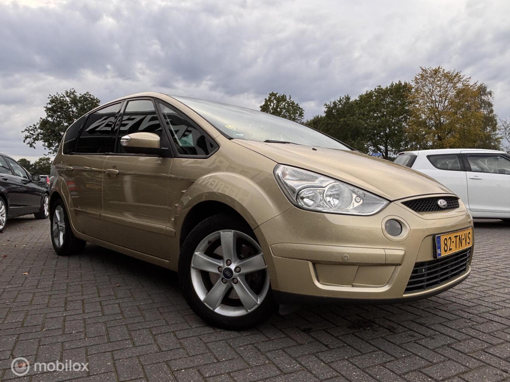 Foto van Ford S-max