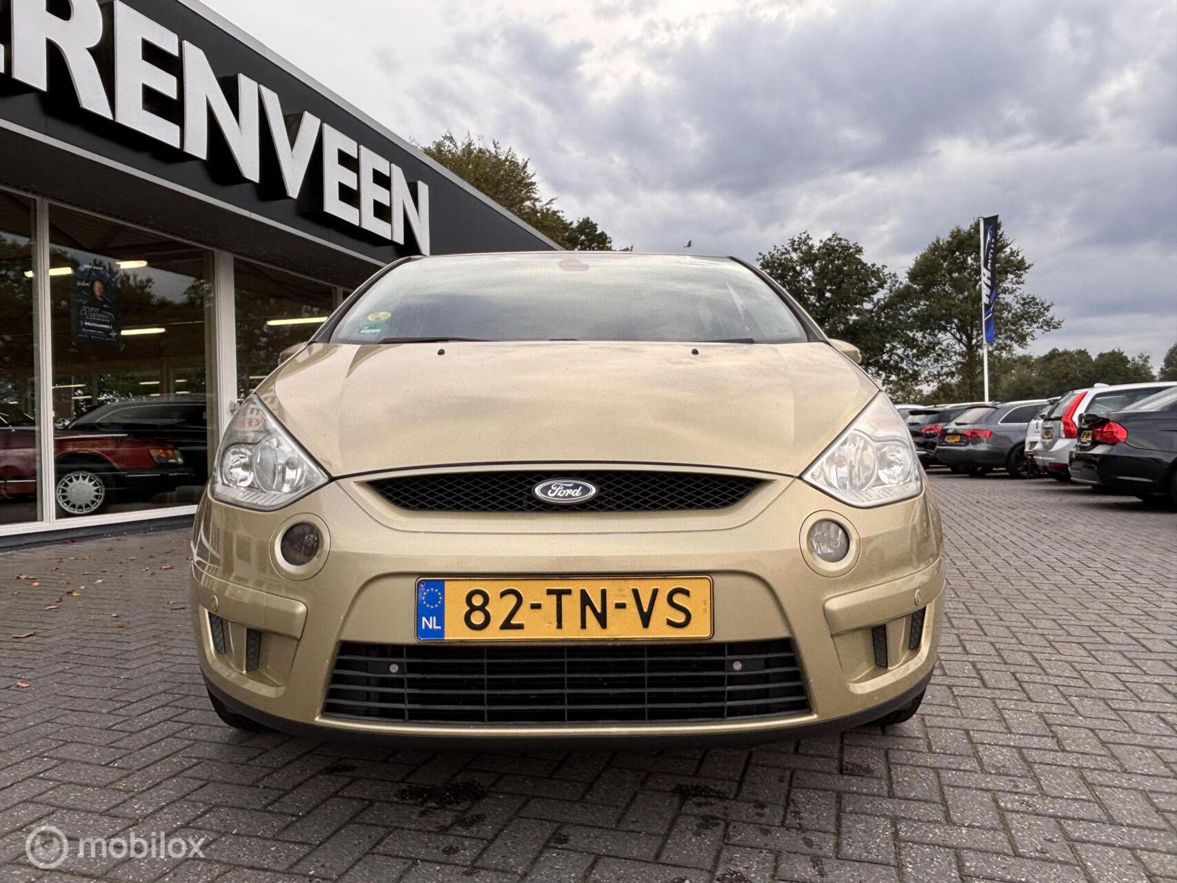 Foto van Ford S-max