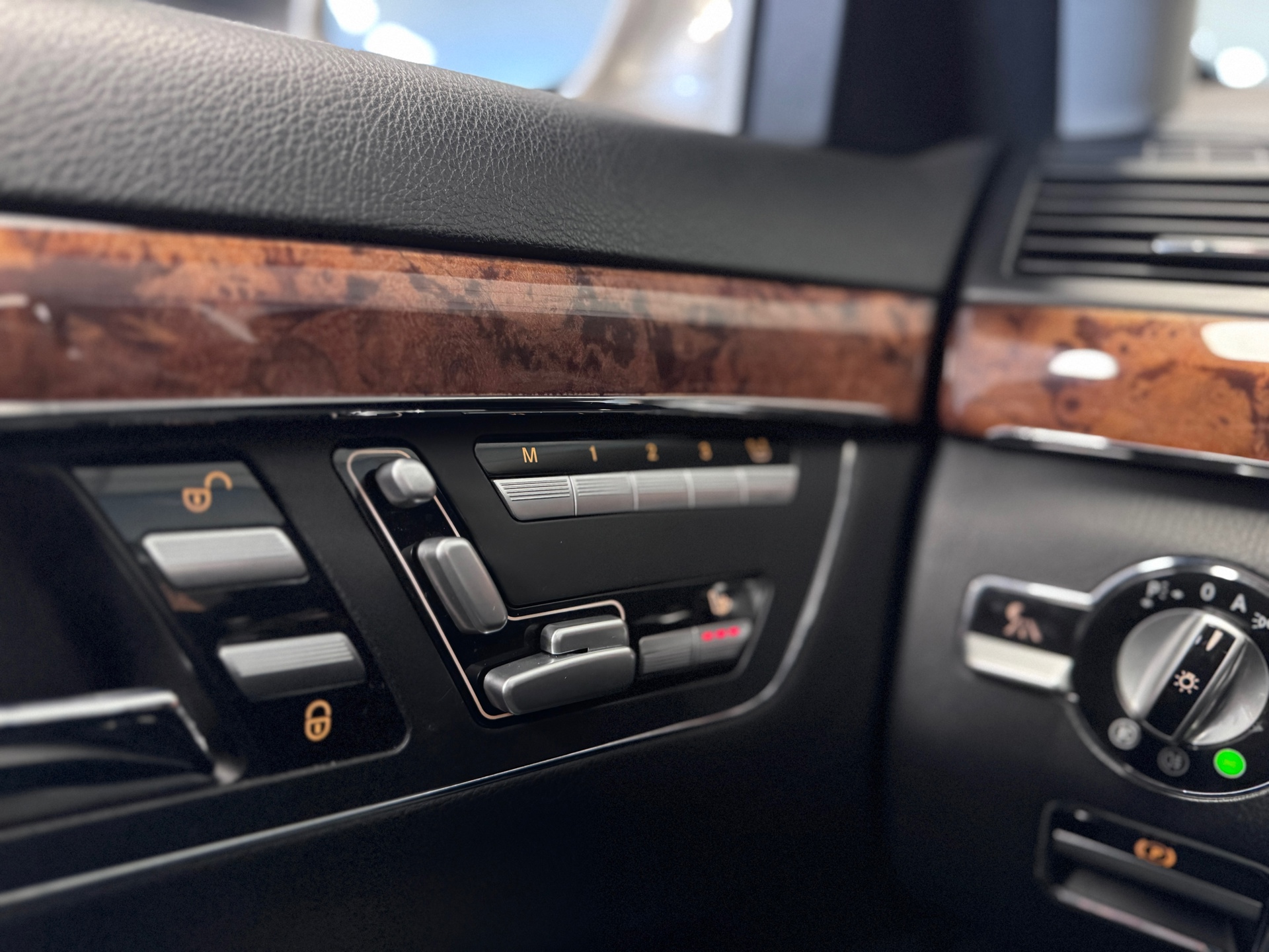 Foto van Mercedes-Benz S 500