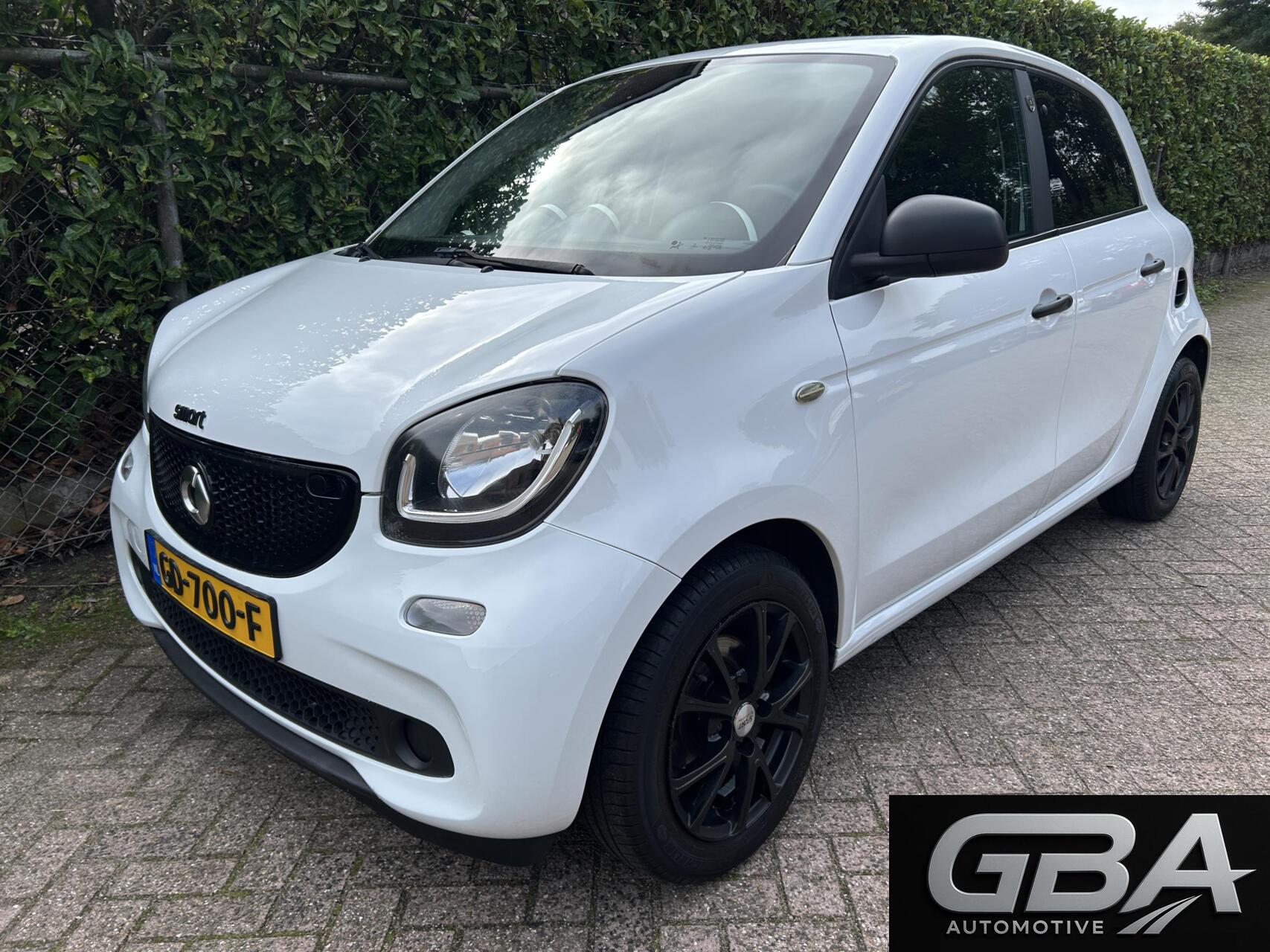 Smart Forfour 1.0 Passion CarPlay! APK t/m 16-09-2027! 2015 - voorkant