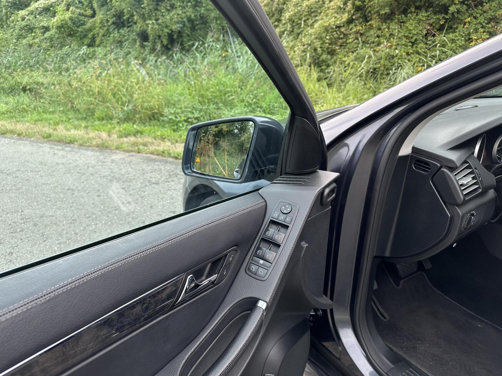 Foto van Mercedes-Benz R 350 CDI