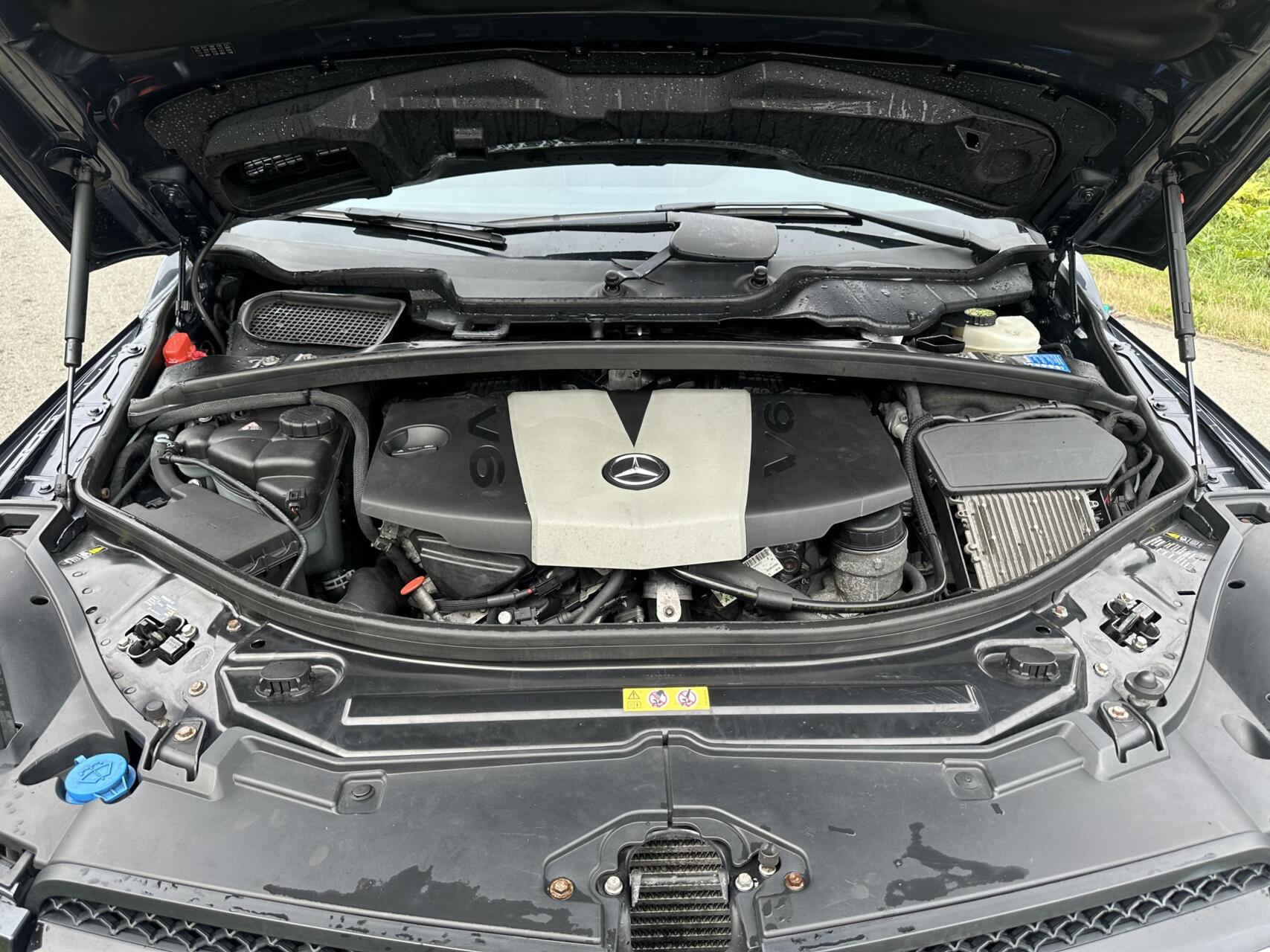 Foto van Mercedes-Benz R 350 CDI