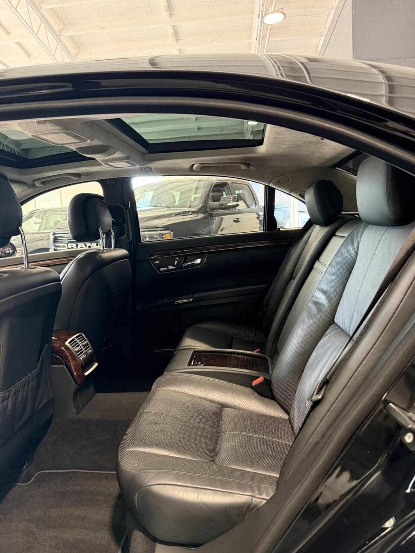 Foto van Mercedes-Benz S 500