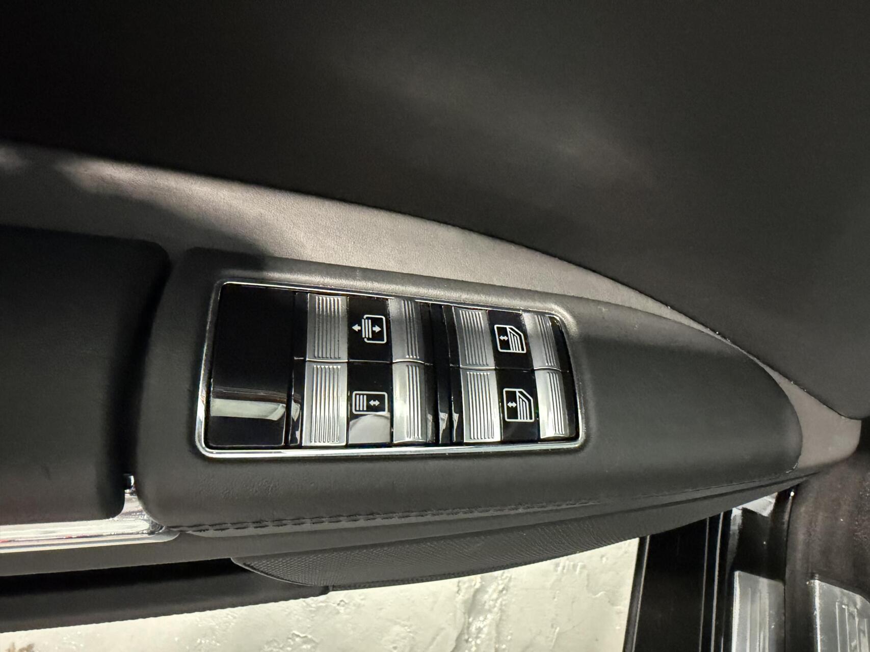 Foto van Mercedes-Benz S 500