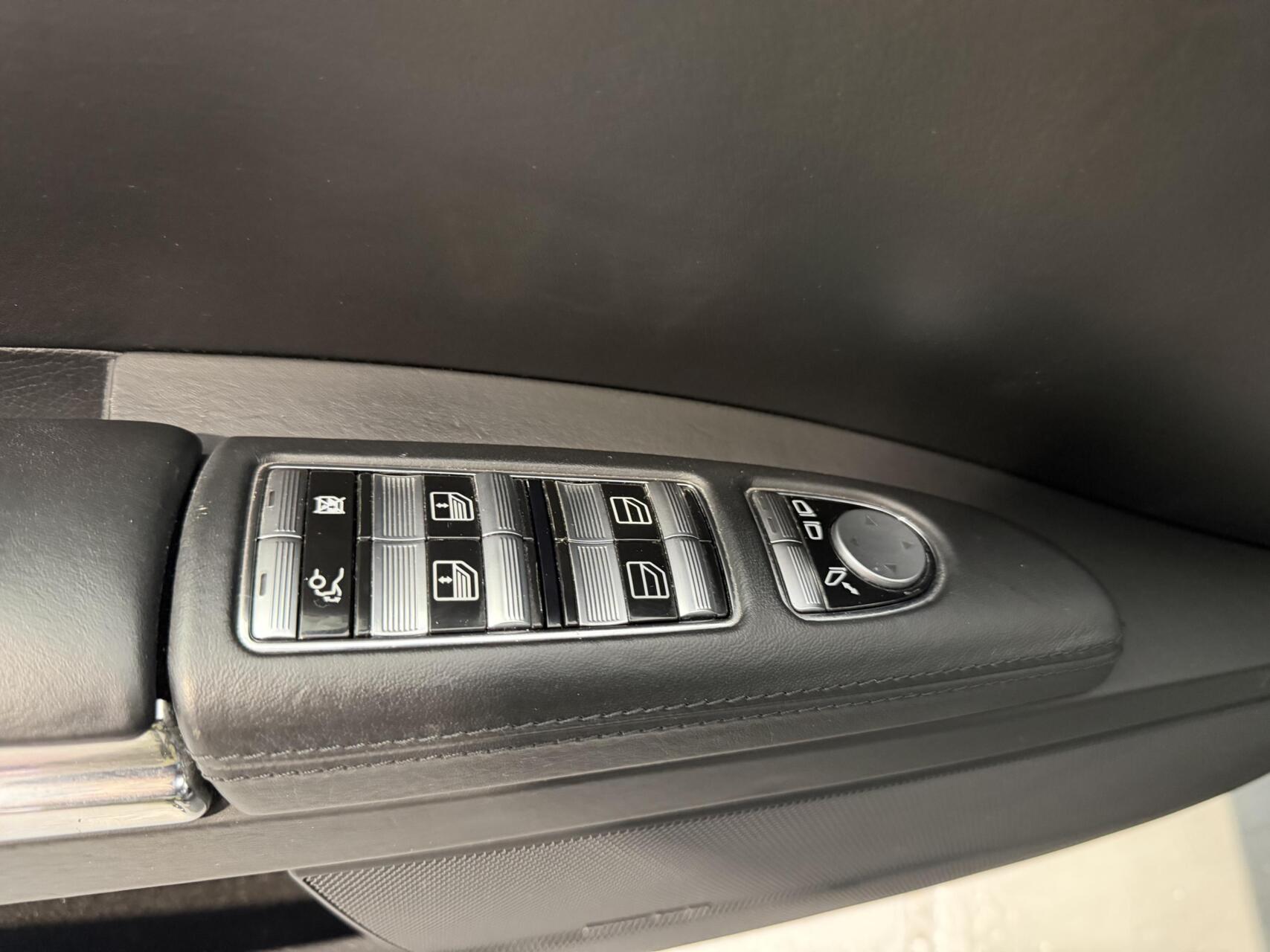 Foto van Mercedes-Benz S 500