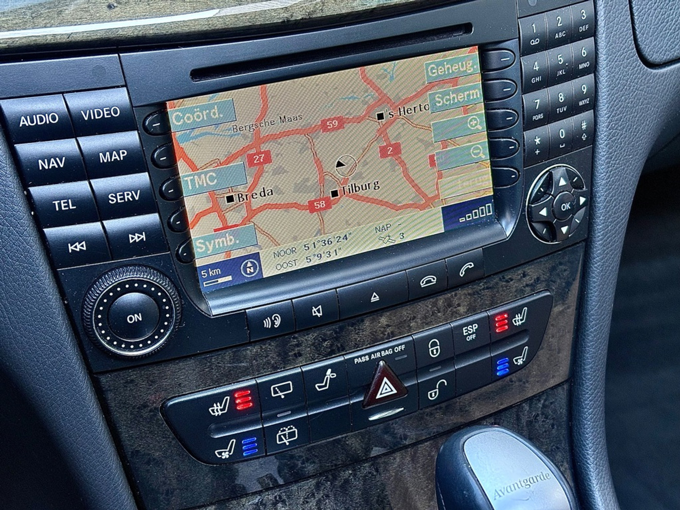 Foto van Mercedes-Benz E 500