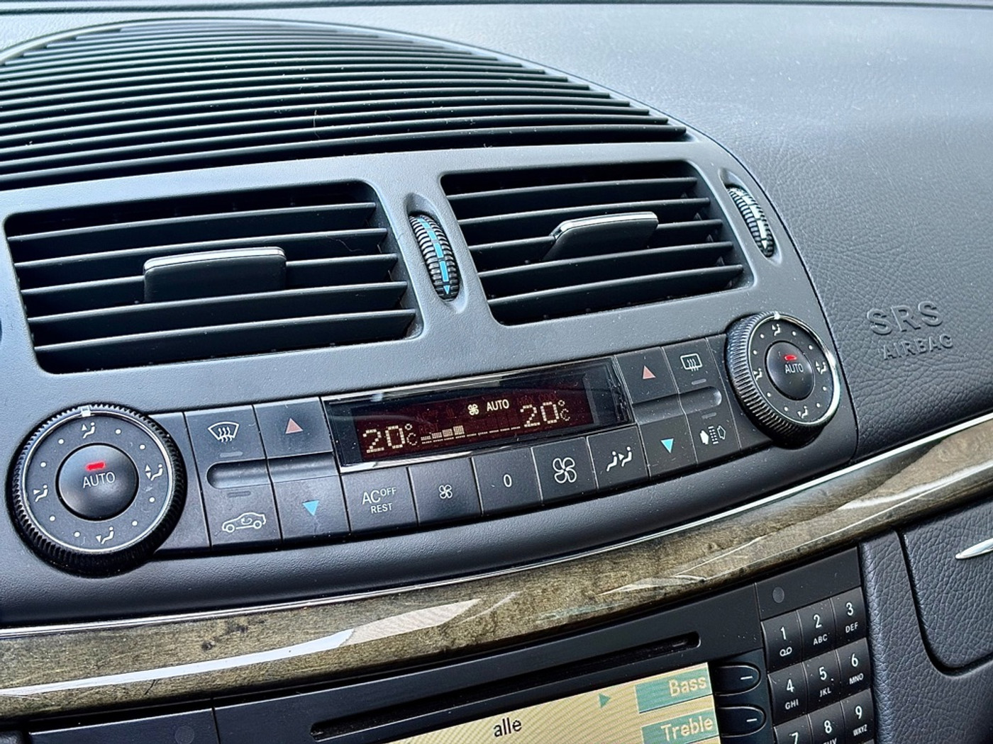 Foto van Mercedes-Benz E 500