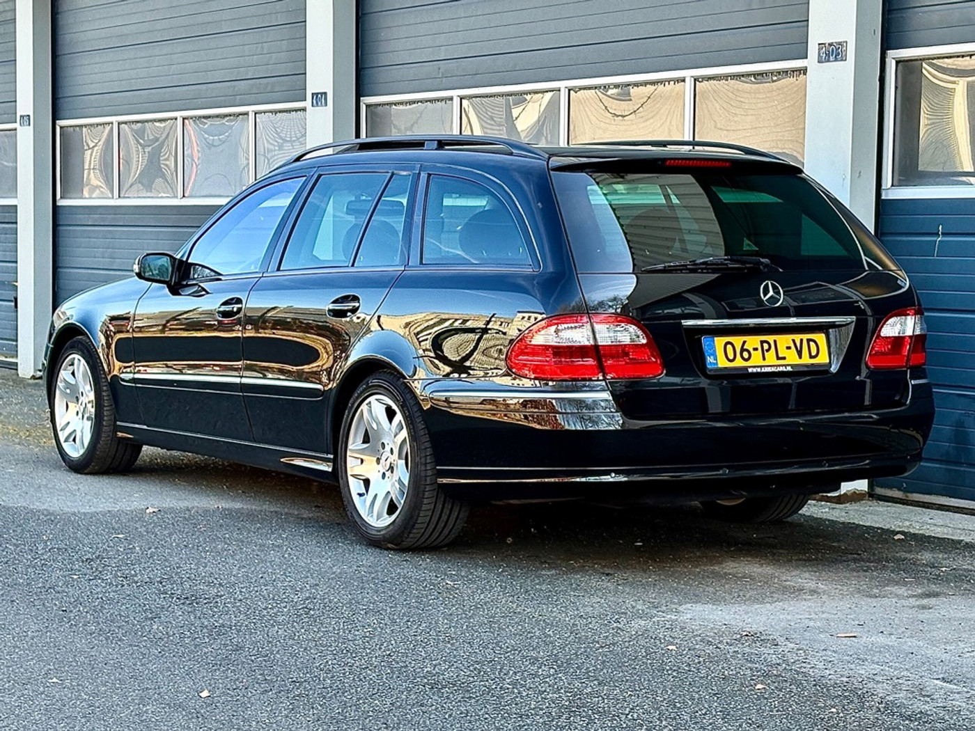 Foto van Mercedes-Benz E 500