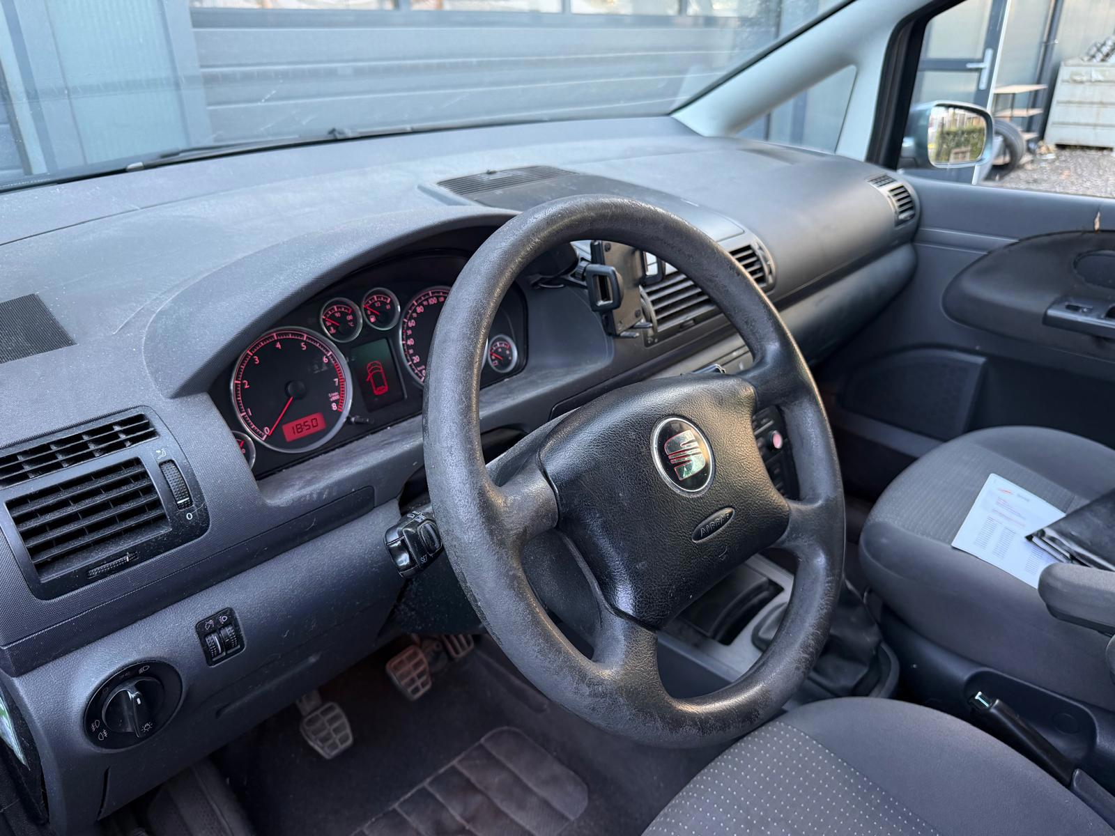 Foto van Seat Alhambra