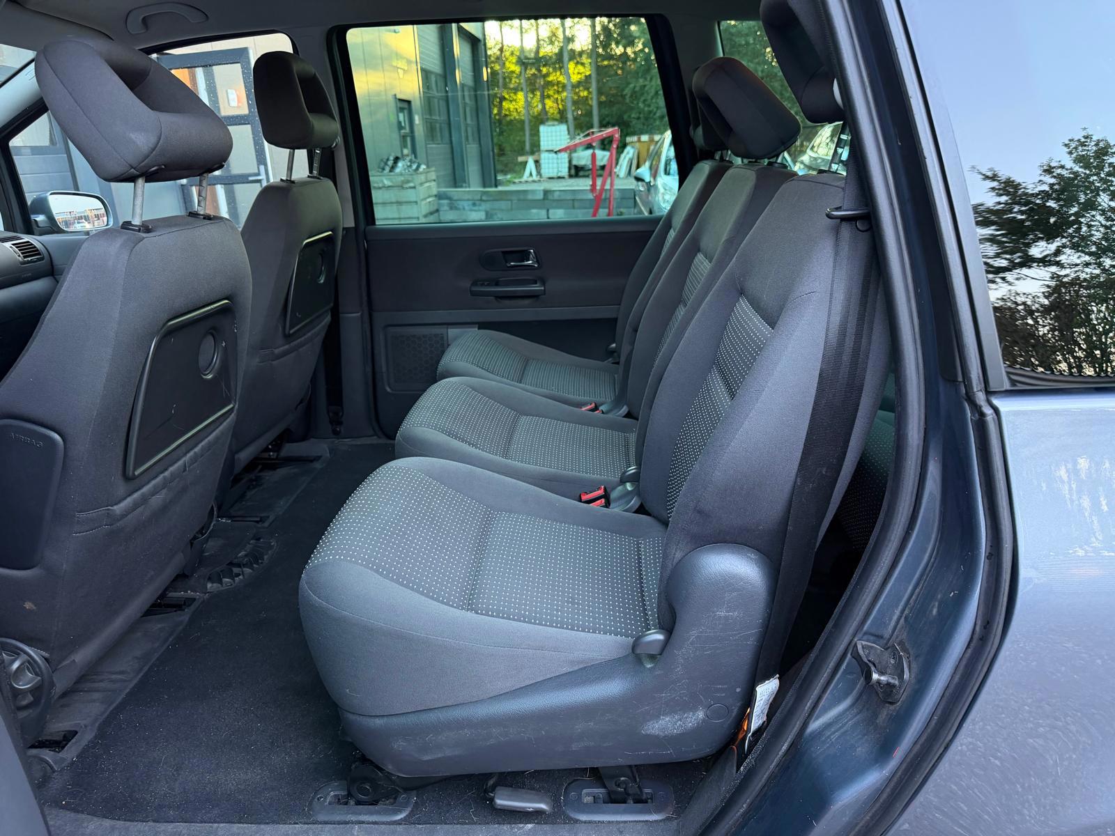 Foto van Seat Alhambra
