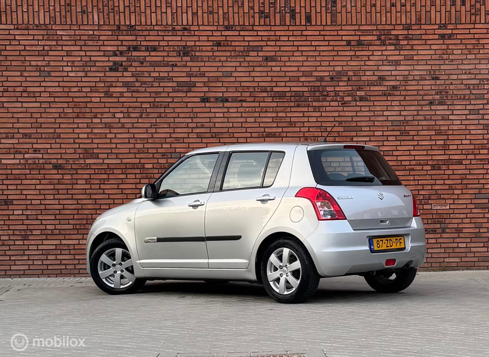 Foto van Suzuki Swift