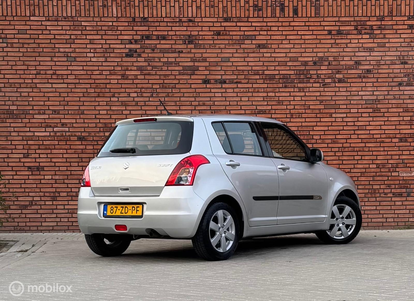 Foto van Suzuki Swift
