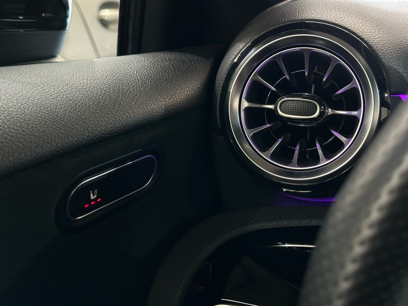 Foto van Mercedes-Benz A 200