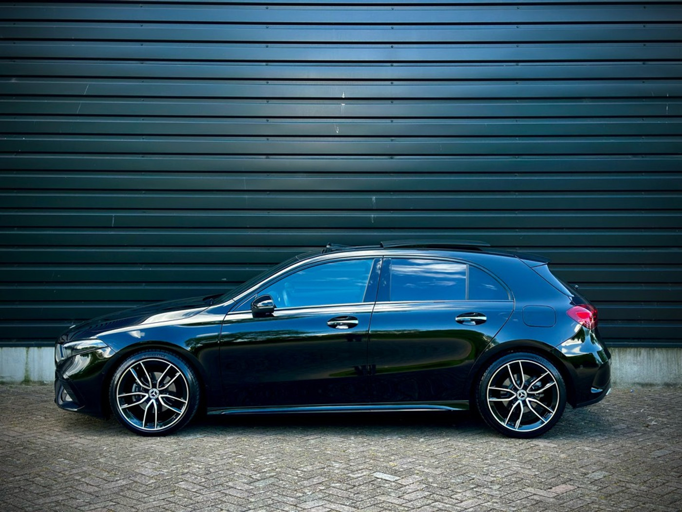 Foto van Mercedes-Benz A 200