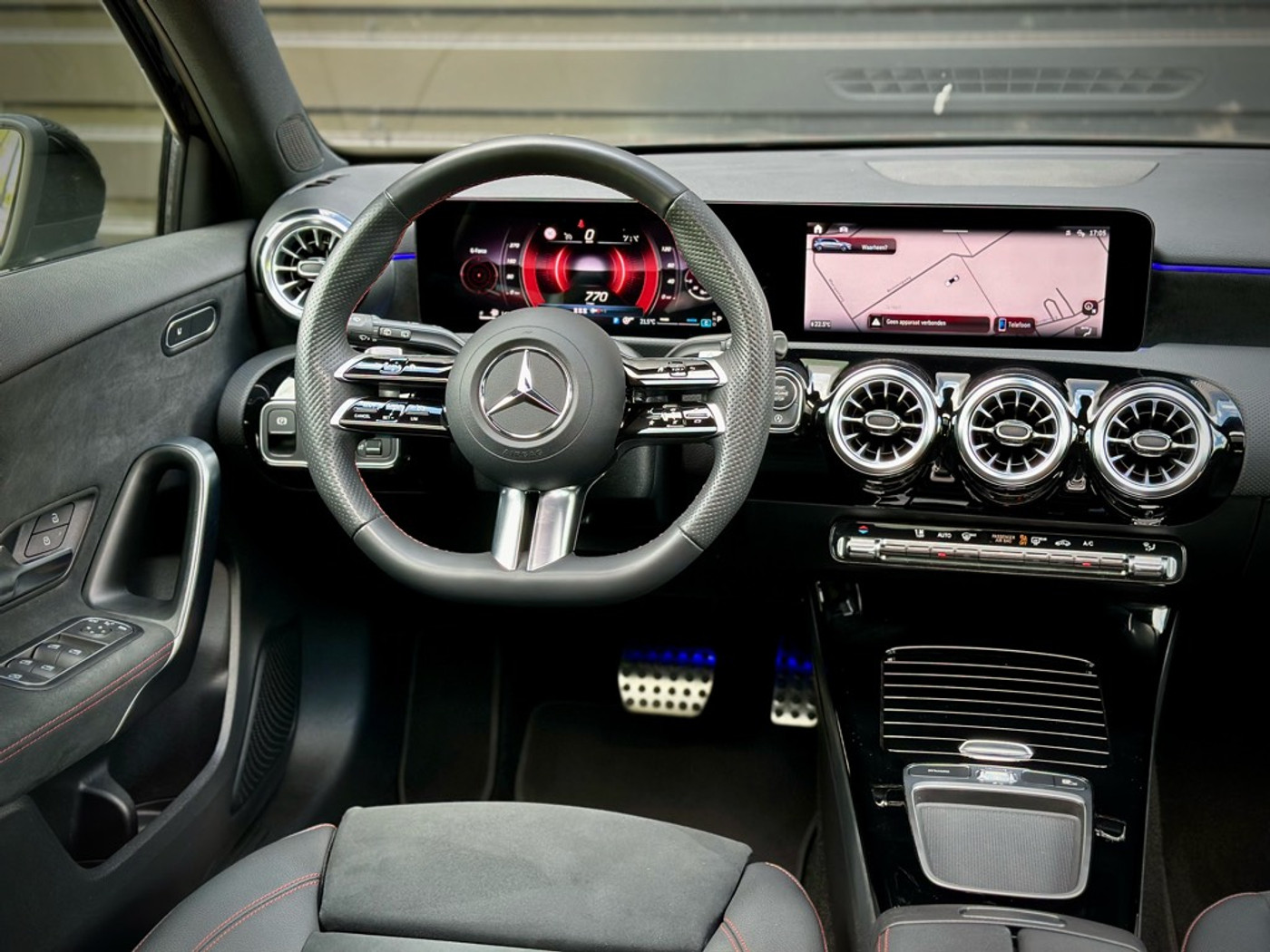 Foto van Mercedes-Benz A 200