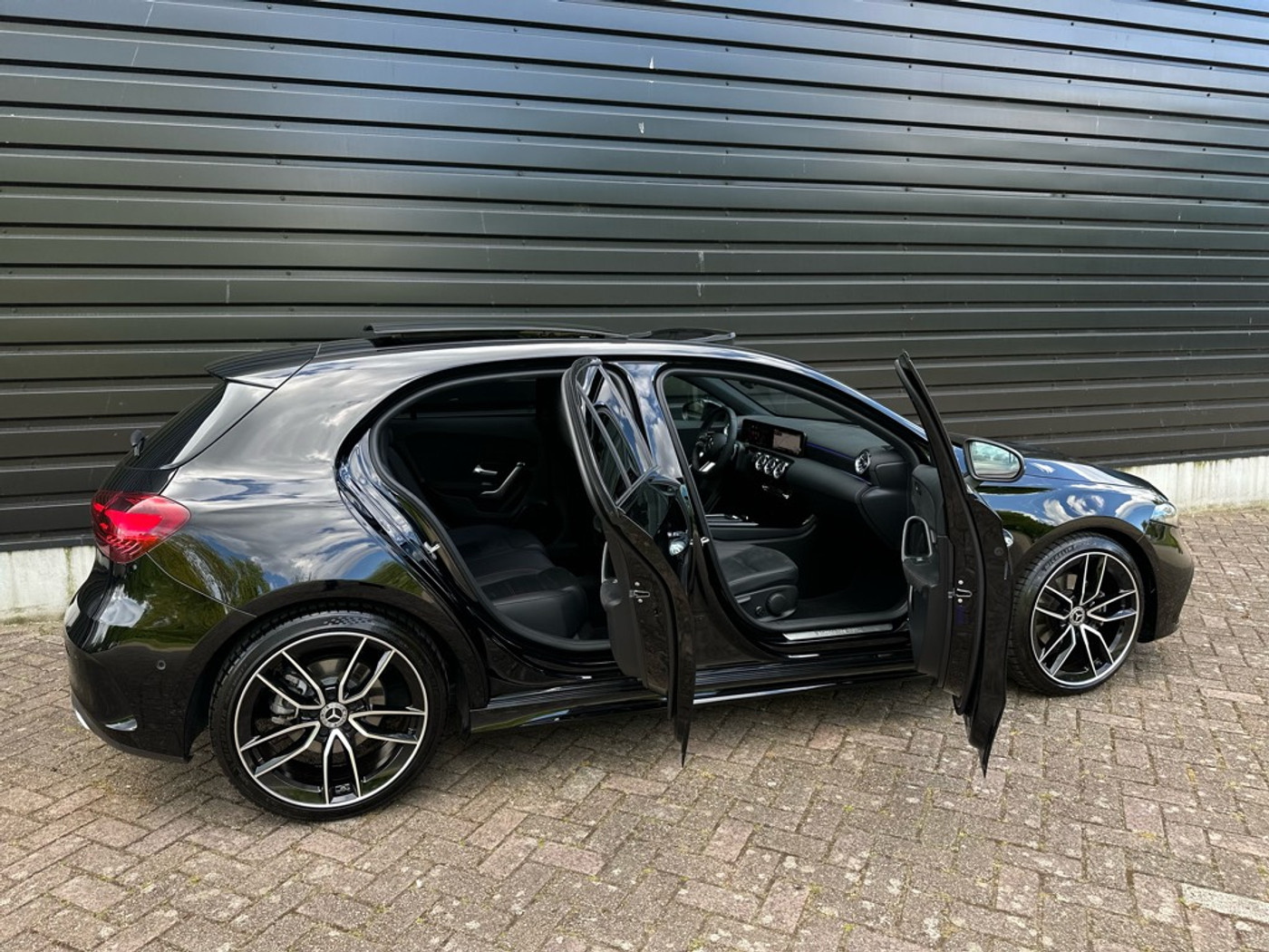 Foto van Mercedes-Benz A 200