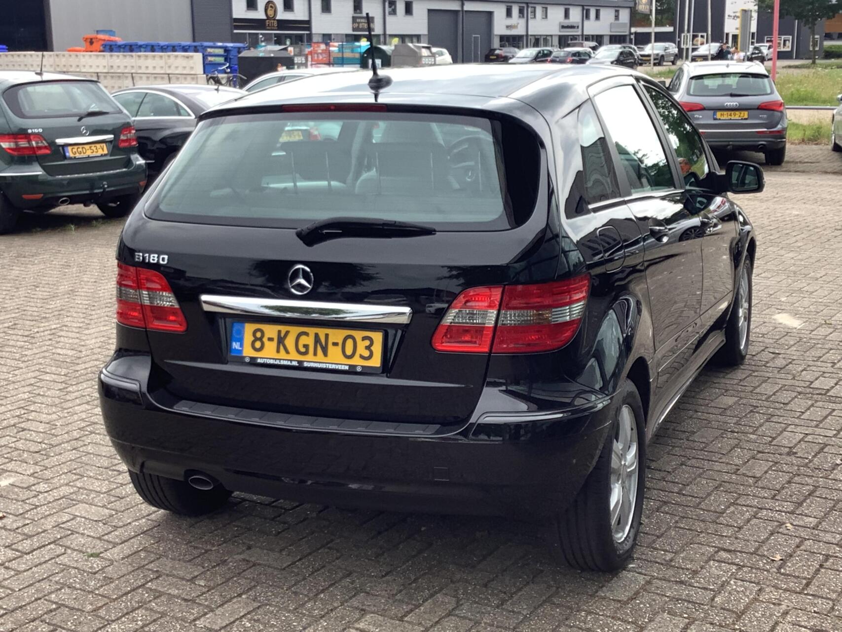 Foto van Mercedes-Benz B 180