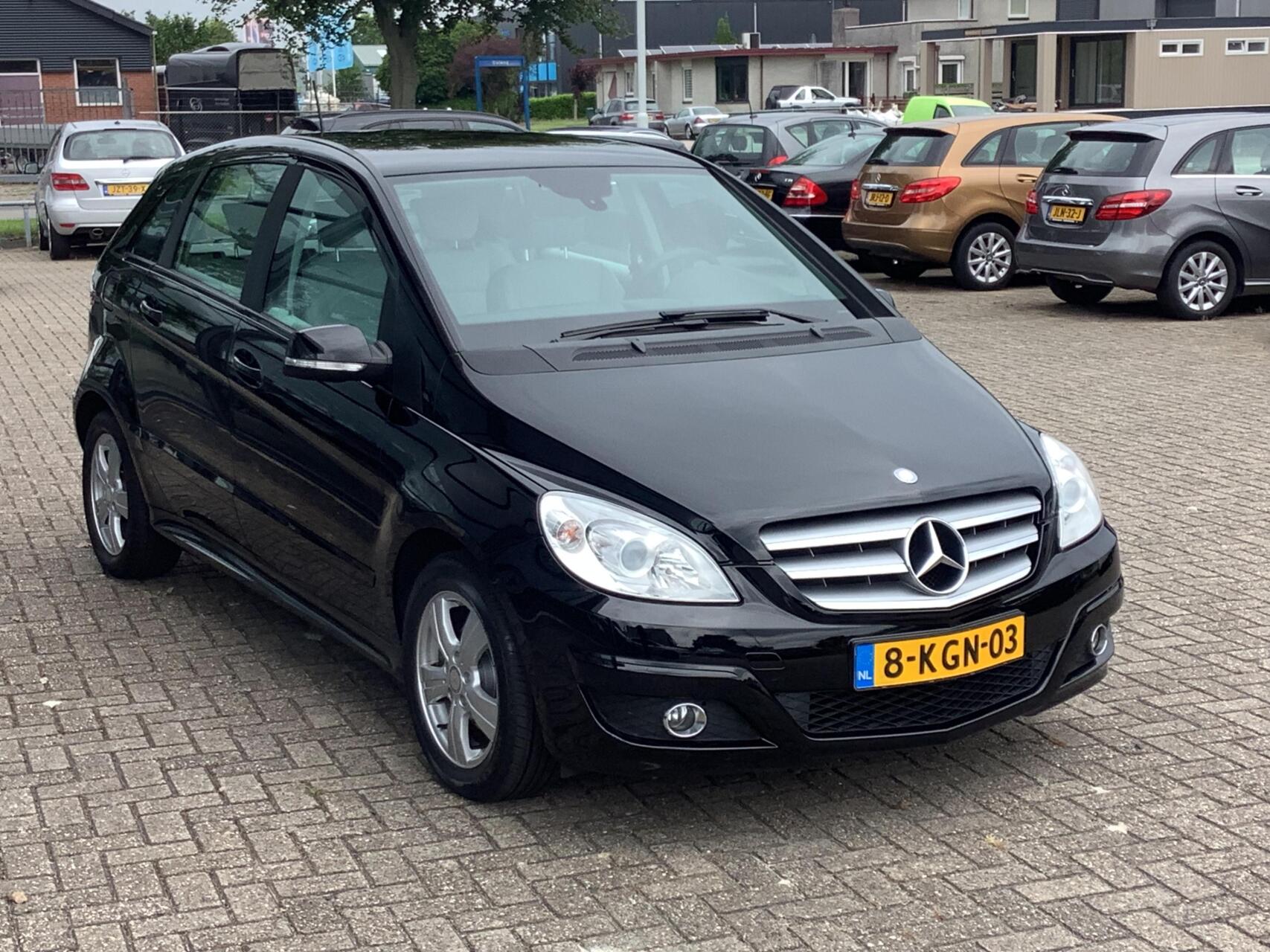Foto van Mercedes-Benz B 180