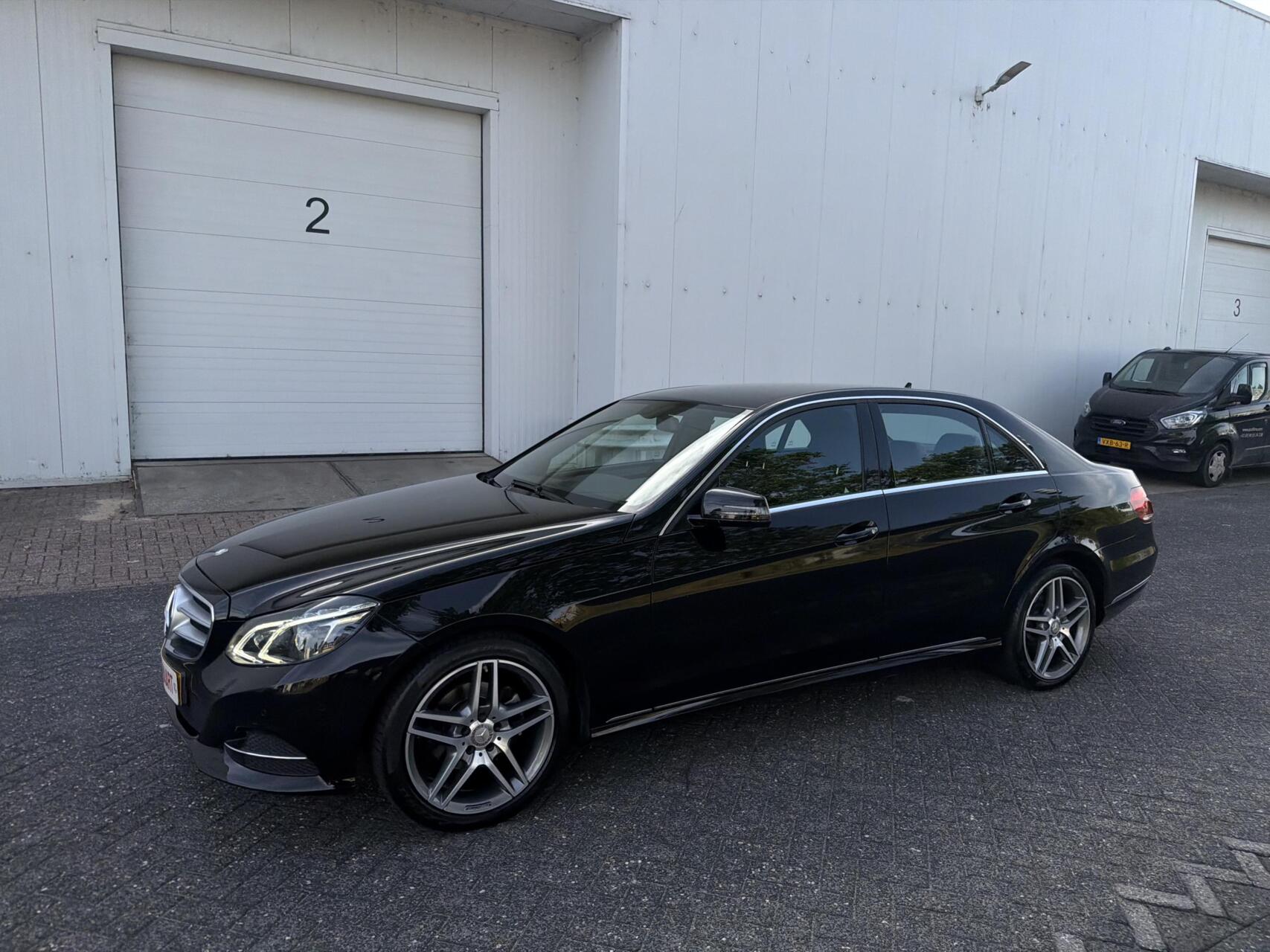 Foto van Mercedes-Benz E 200