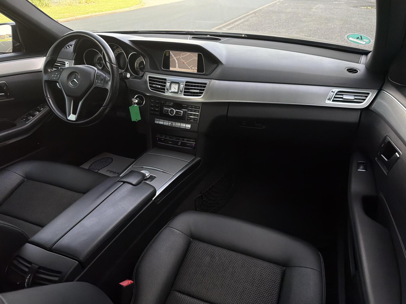 Foto van Mercedes-Benz E 200