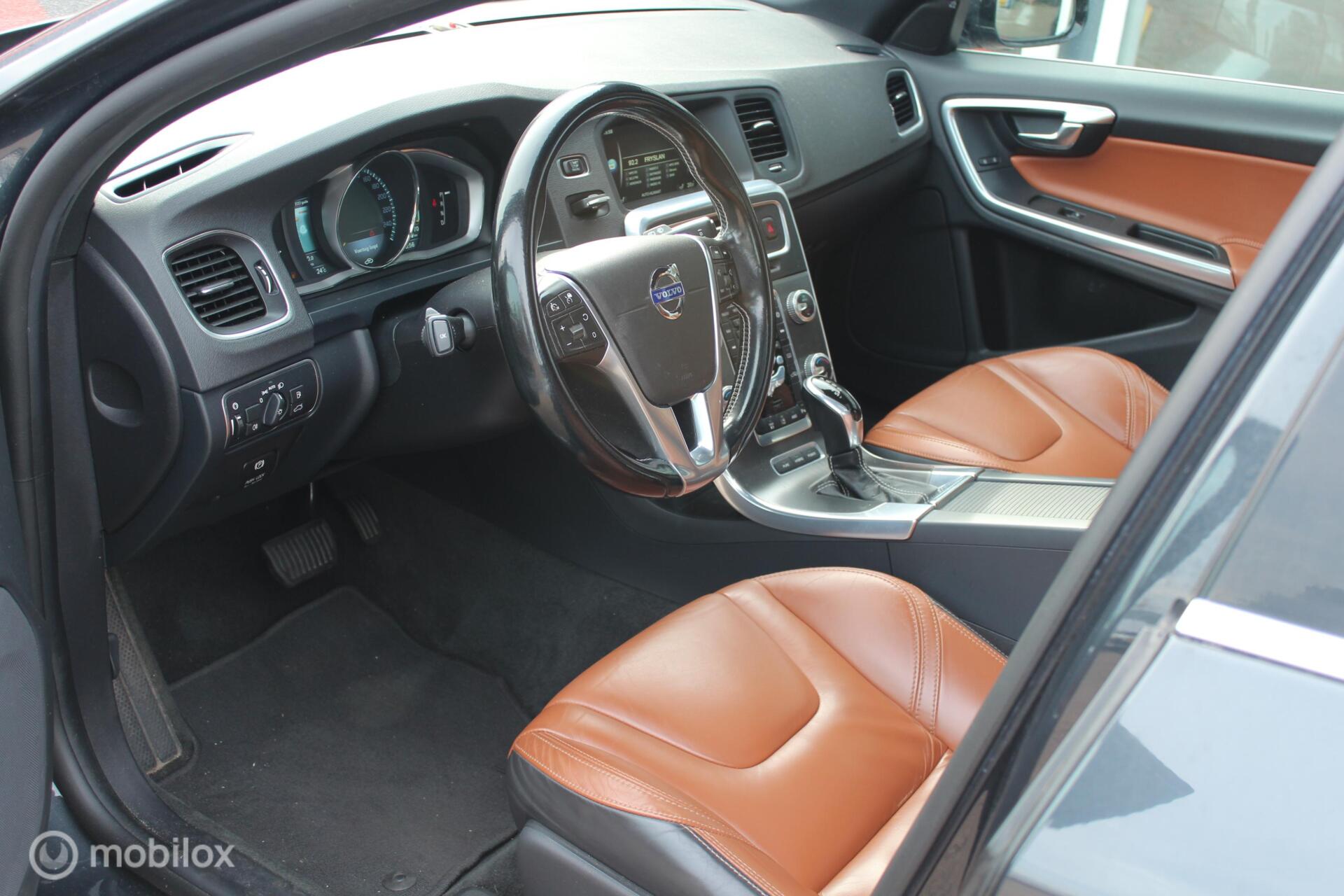 Foto van Volvo V60 Plug In Hybrid