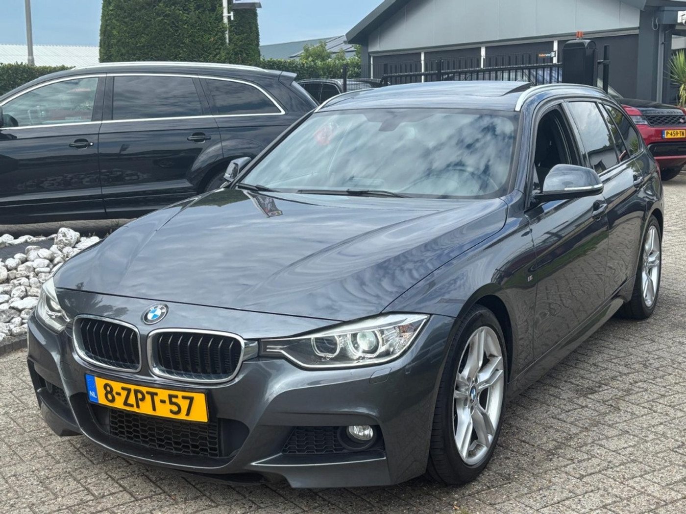 BMW 316i 316I Touring M-Pakket Trekhaak Panorama 2015 2015 - voorkant