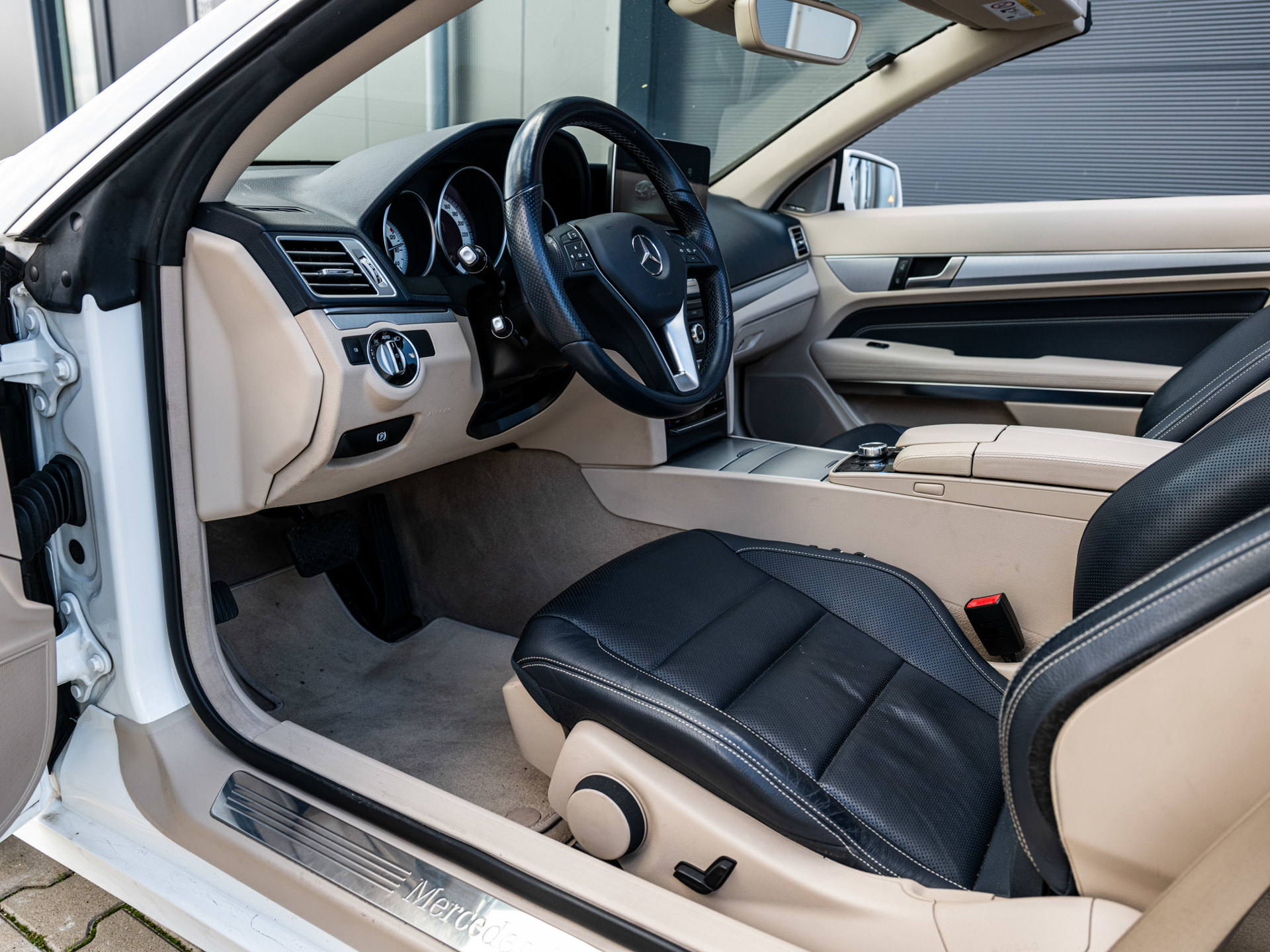 Foto van Mercedes-Benz E 400