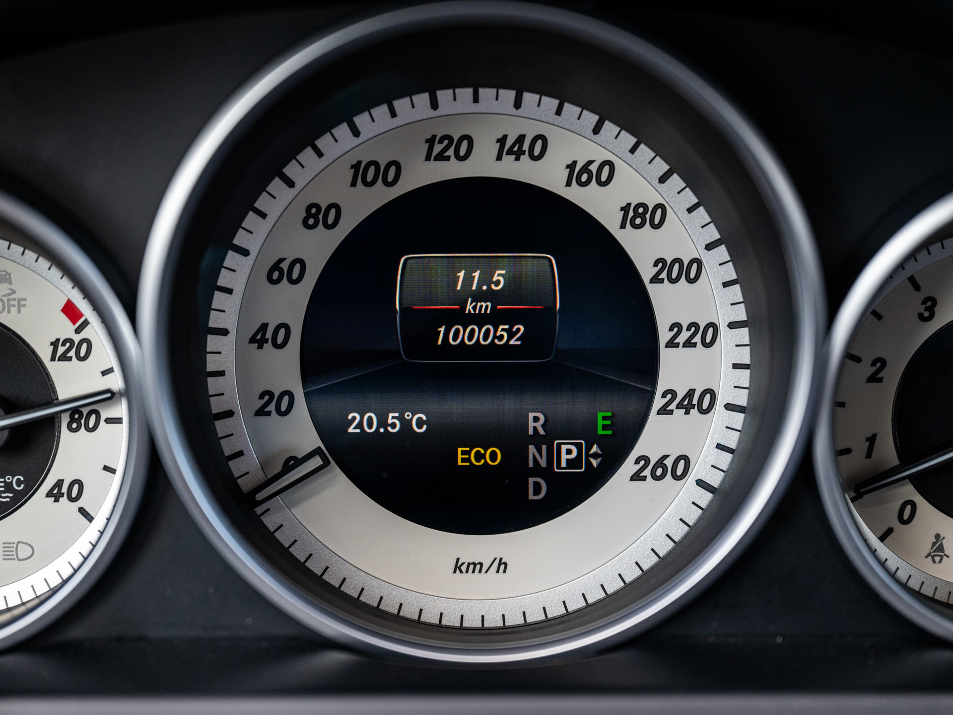 Foto van Mercedes-Benz E 400