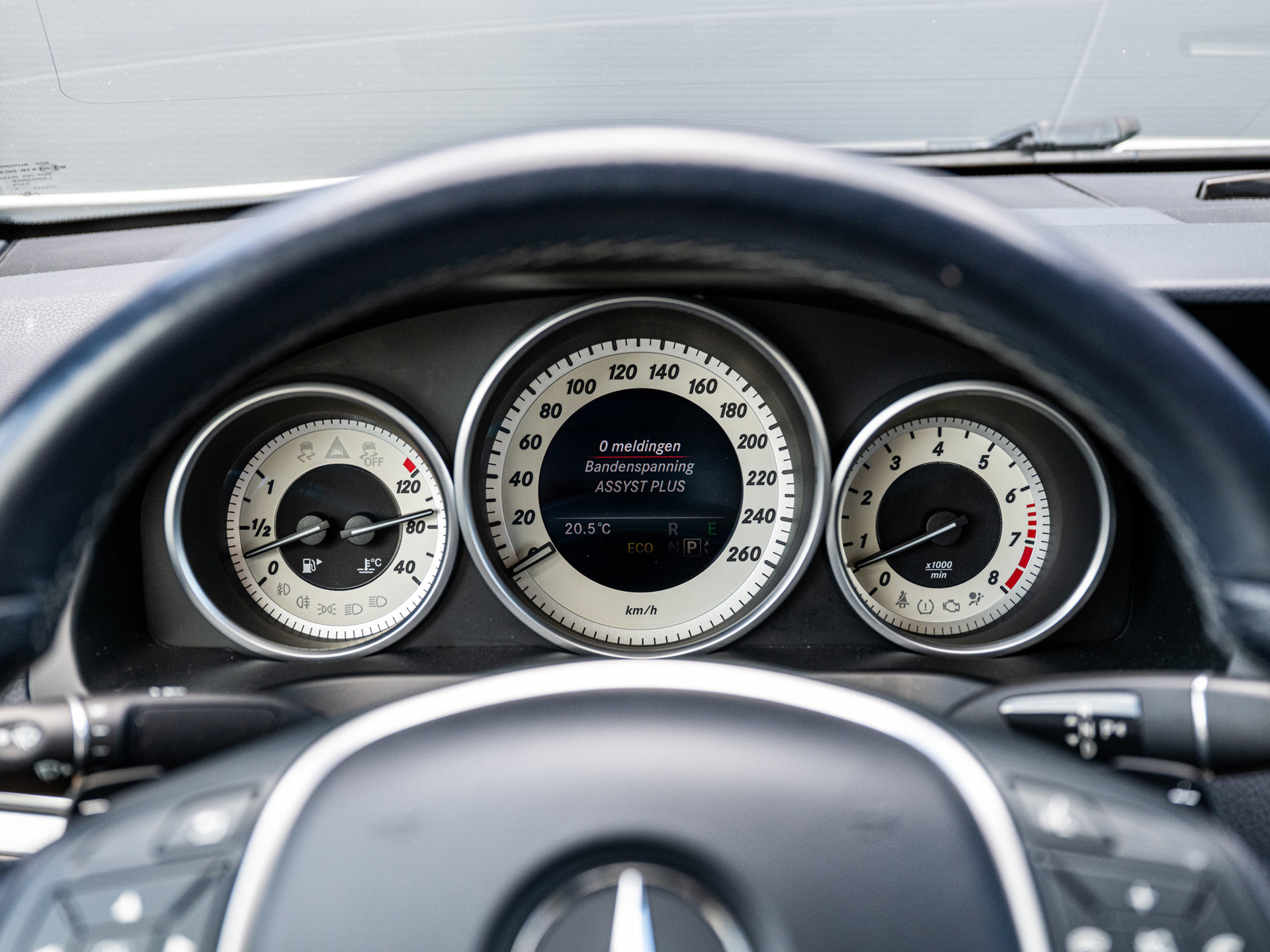 Foto van Mercedes-Benz E 400