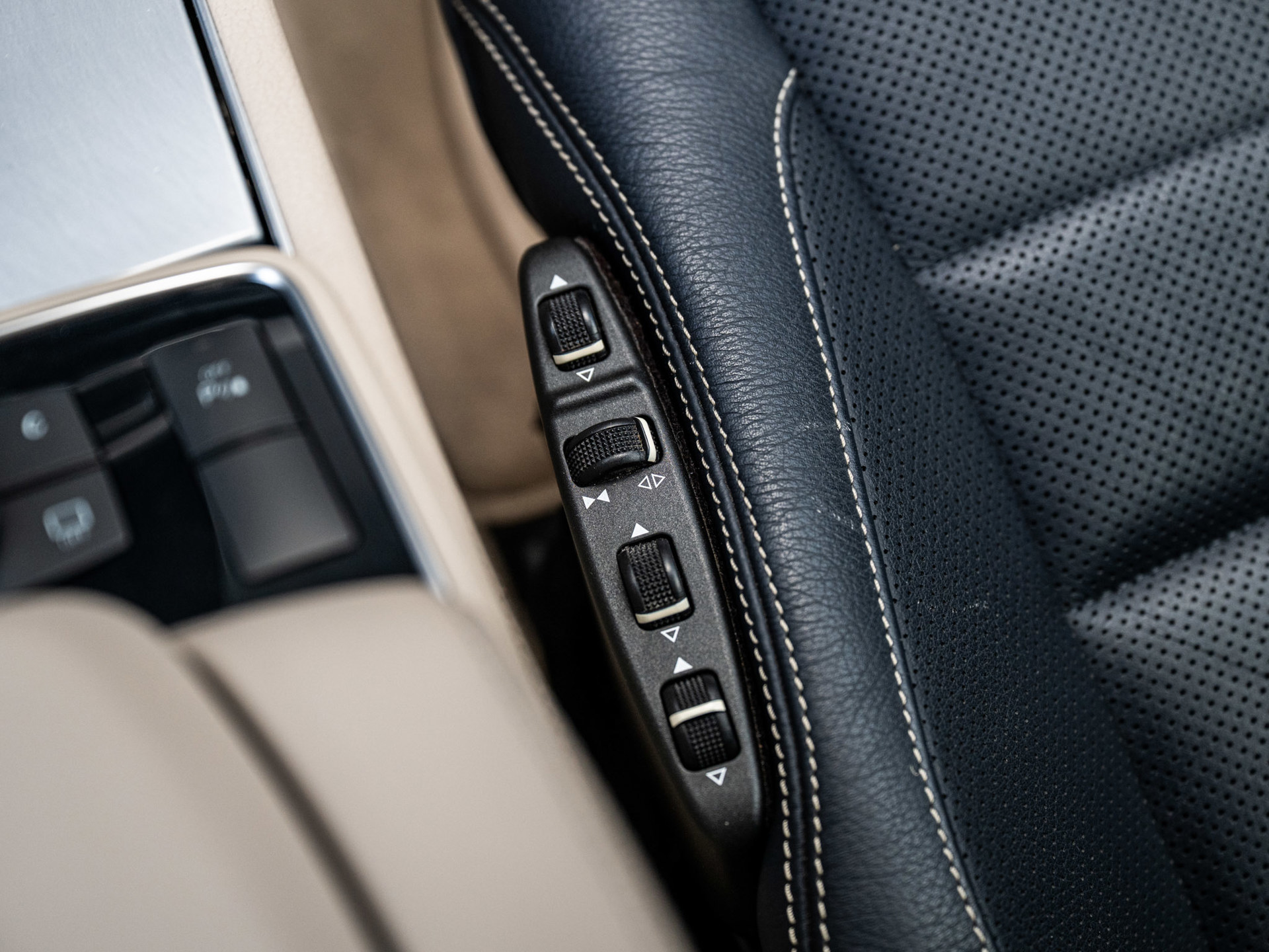 Foto van Mercedes-Benz E 400