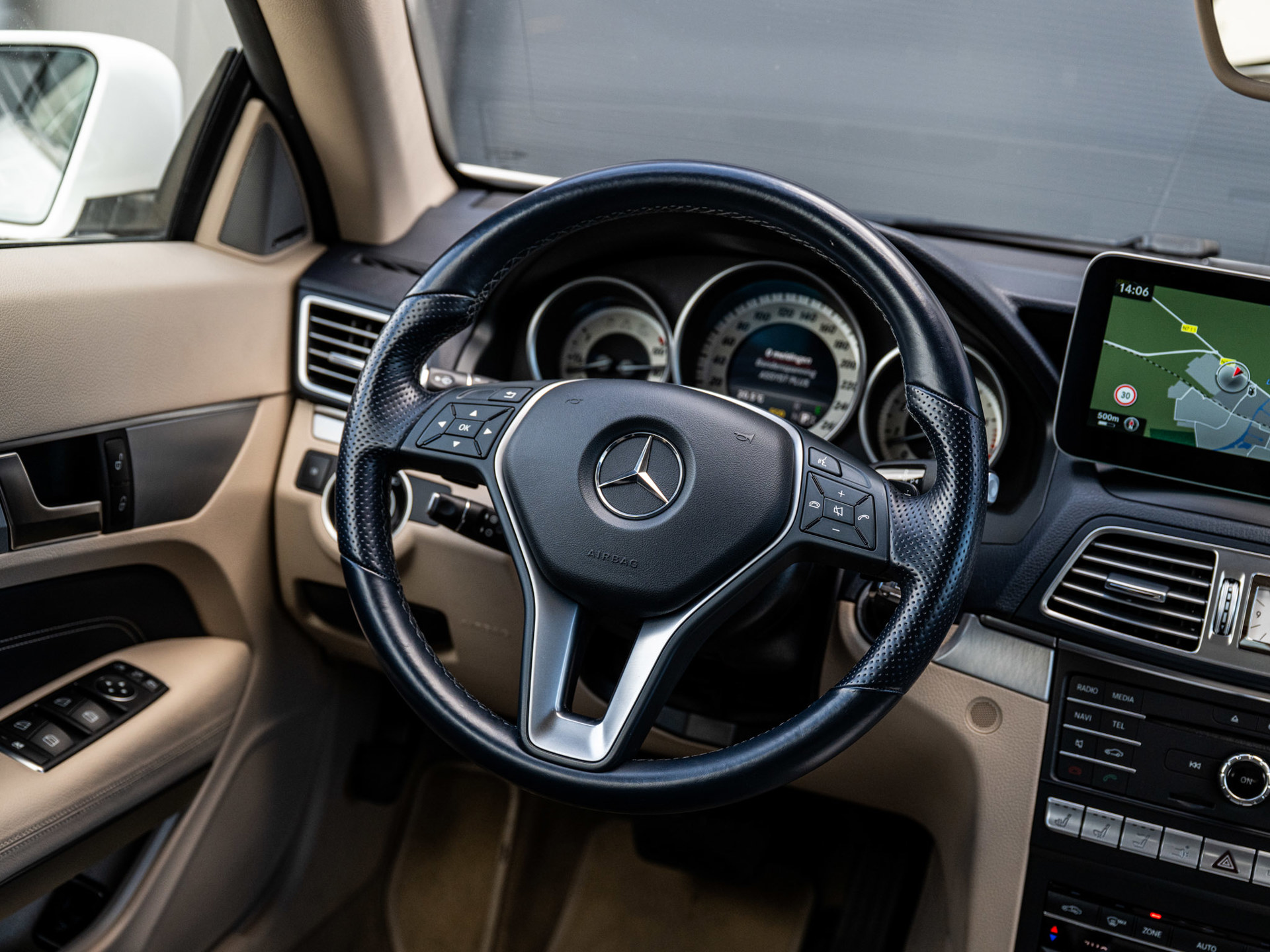 Foto van Mercedes-Benz E 400