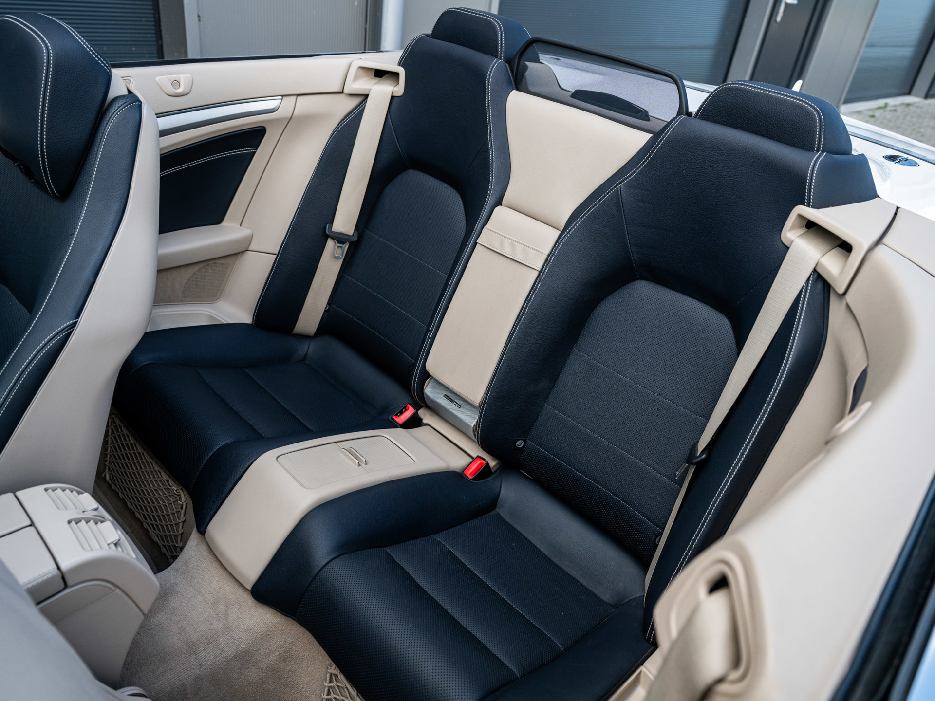 Foto van Mercedes-Benz E 400