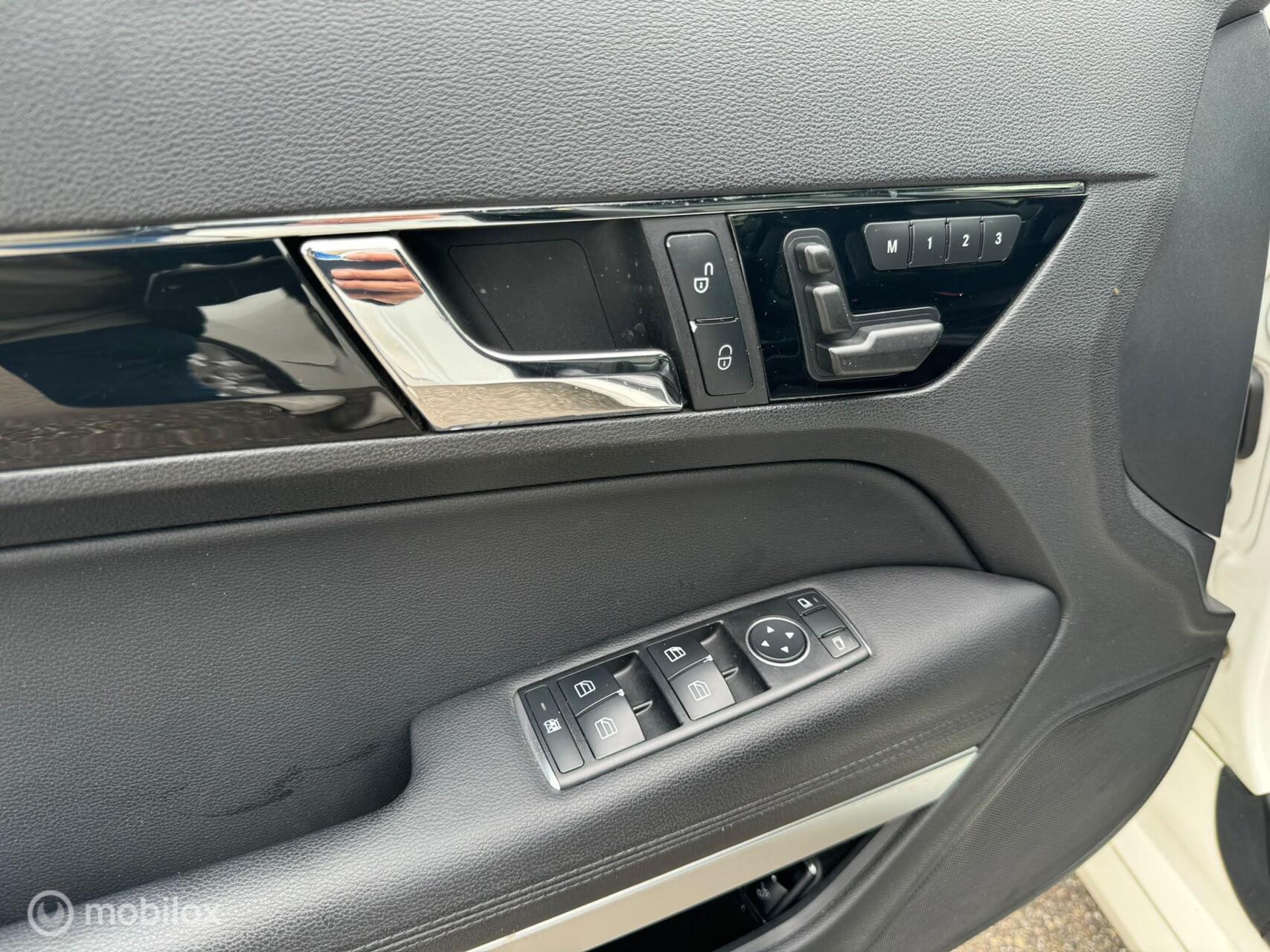 Foto van Mercedes-Benz E 200 Cgi
