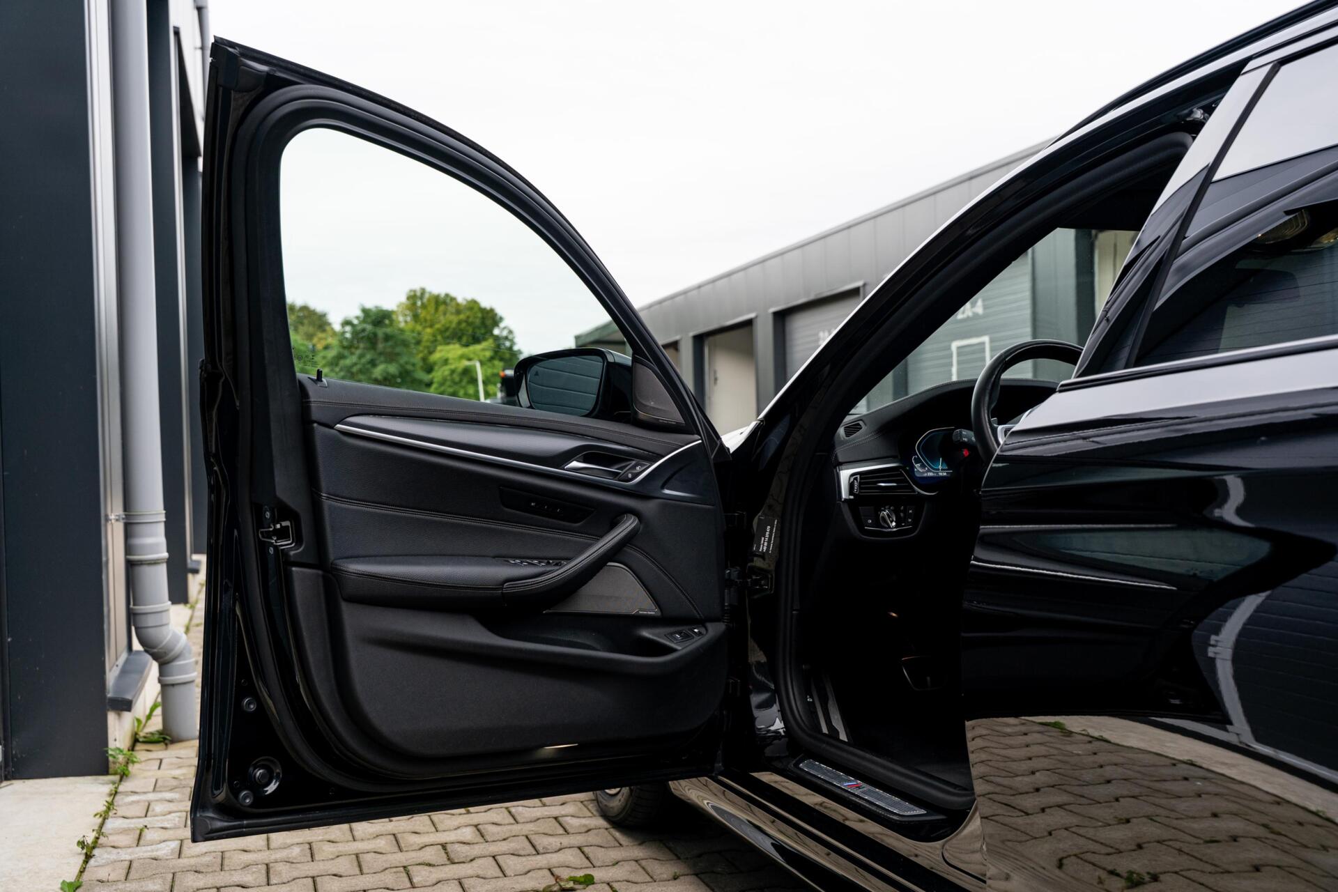 Foto van BMW 530e