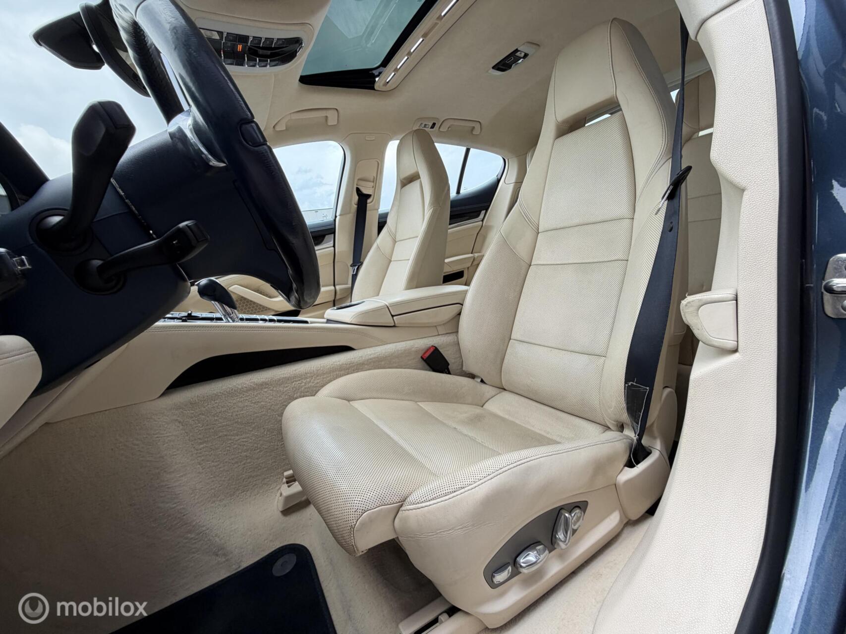 Foto van Porsche Panamera Turbo