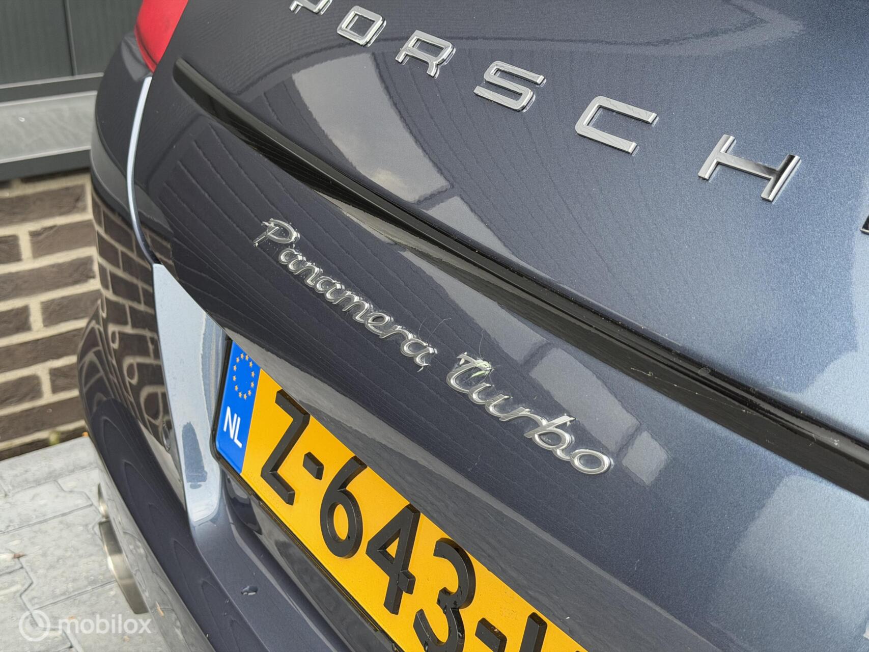 Foto van Porsche Panamera Turbo